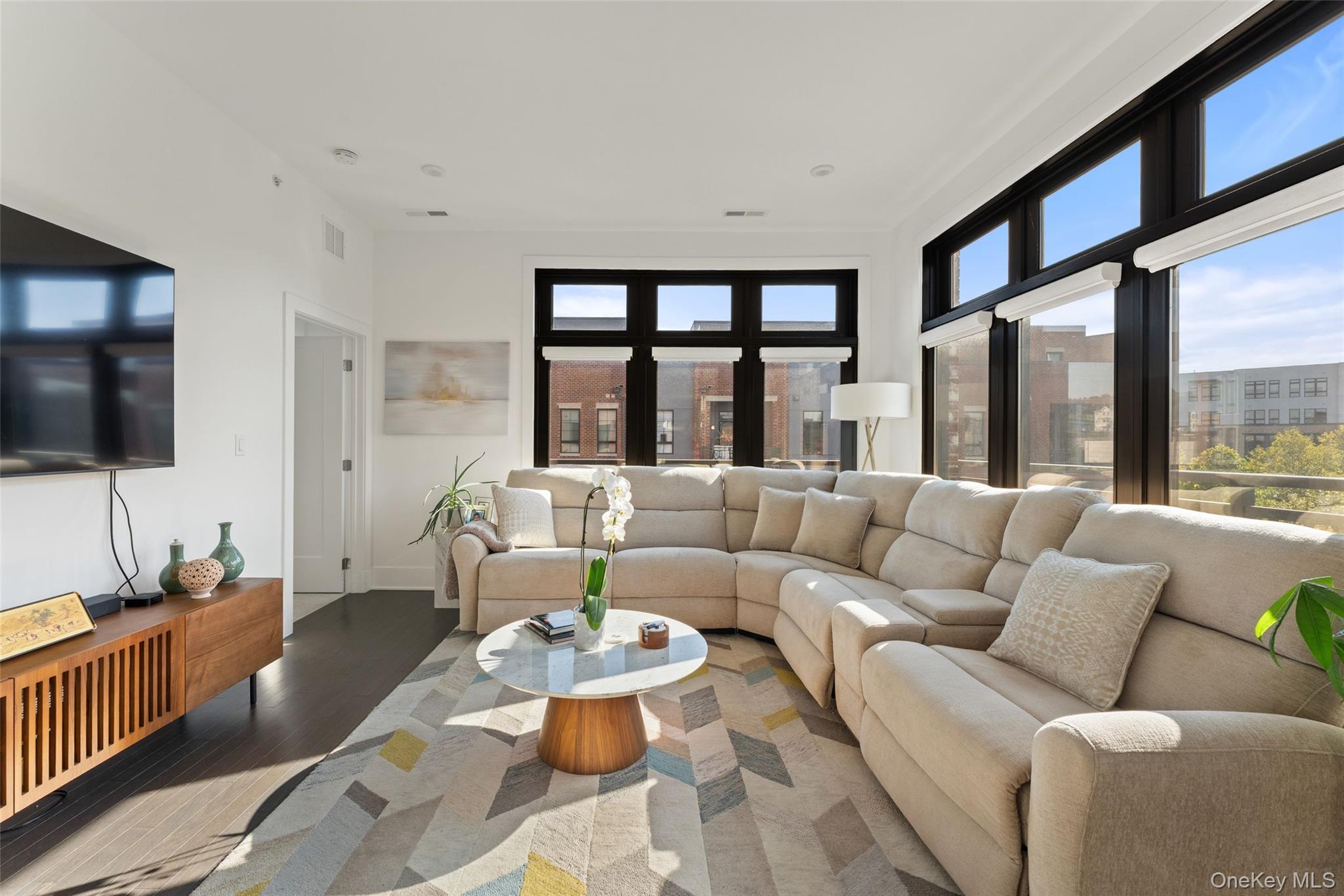 102 Legend Drive, Unit 303 photo 6