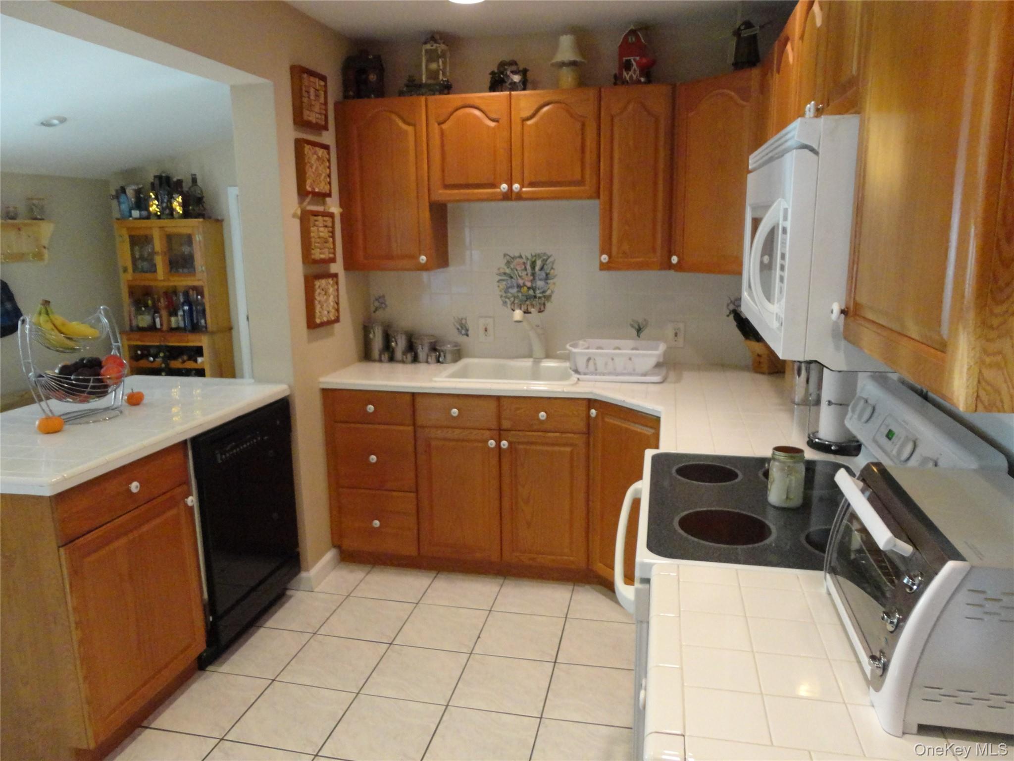 271 Lilac Lane – For Rent photo 8