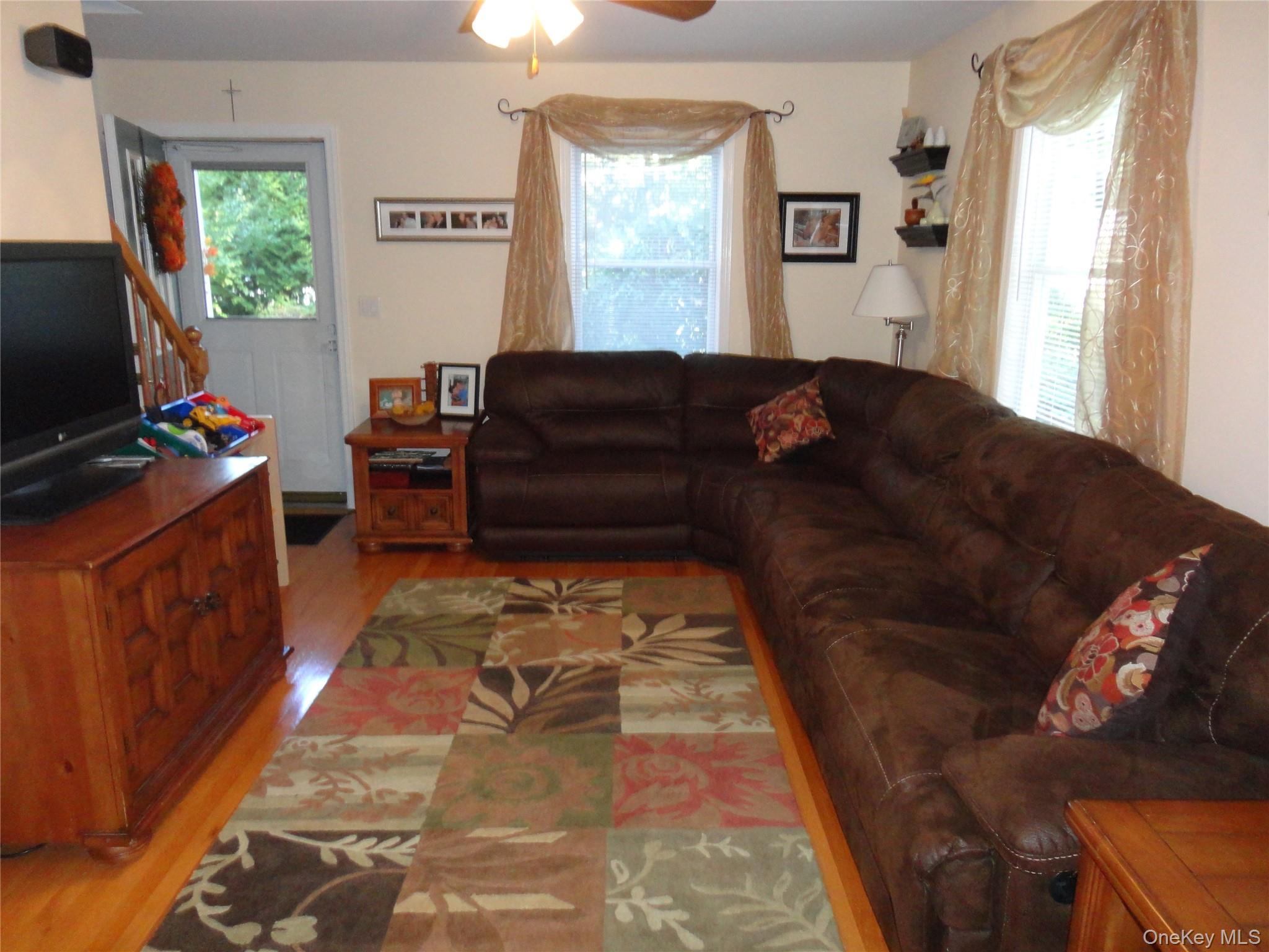 271 Lilac Lane – For Rent photo 7