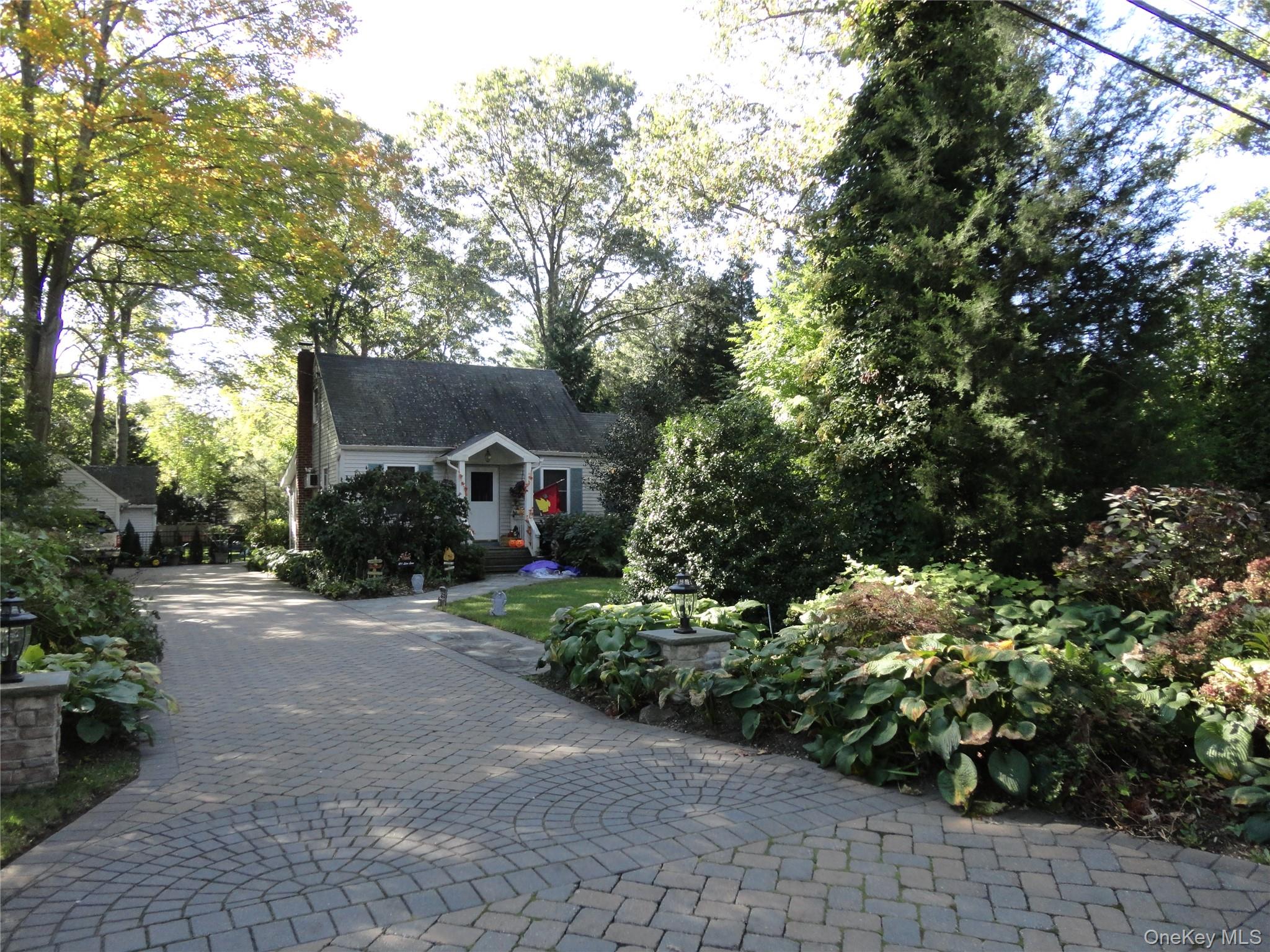 271 Lilac Lane – For Rent photo 3
