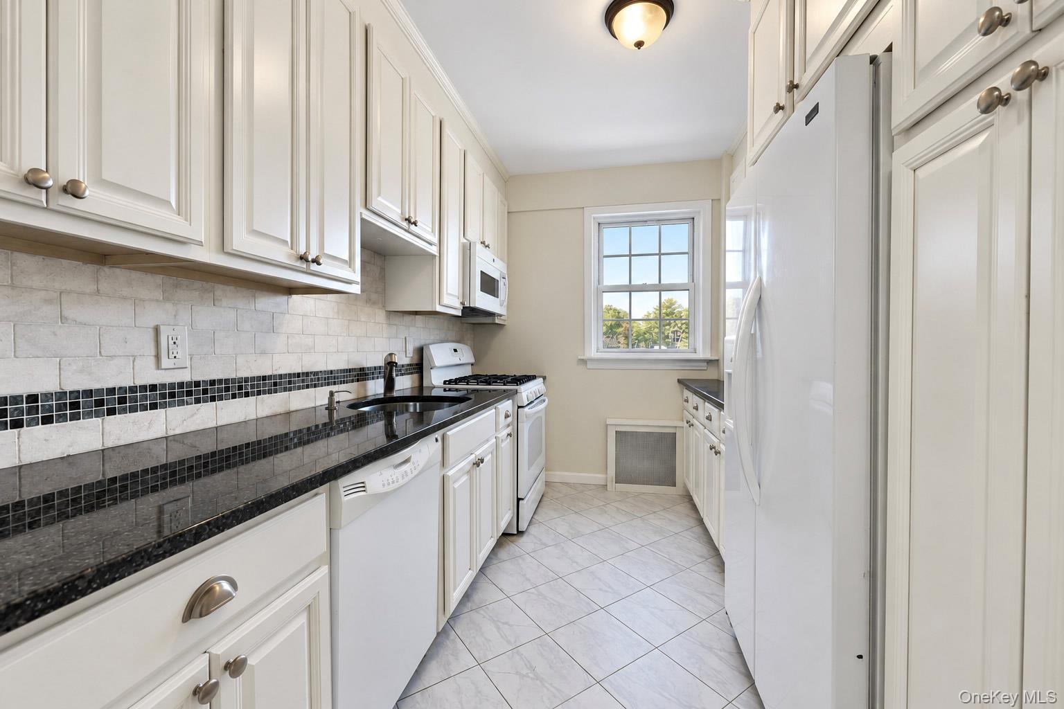 210 Pelham Road, Unit 4D photo 3