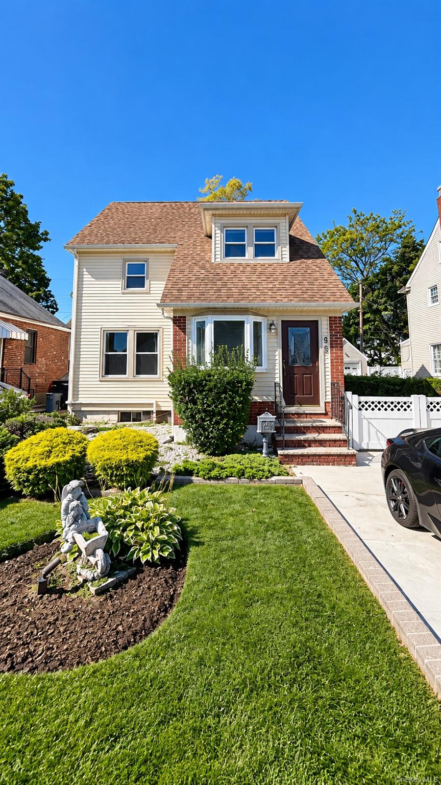 95 Heathcote Road – For Rent