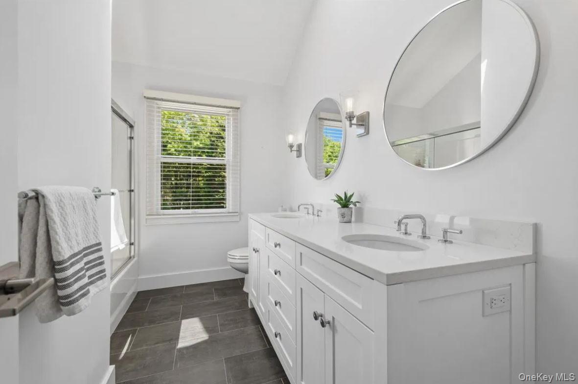 100 Wainscott NW Road – For Sale photo 23