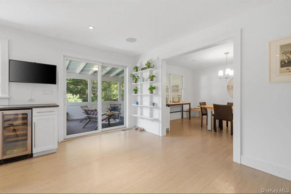 100 Wainscott NW Road – For Sale photo 19