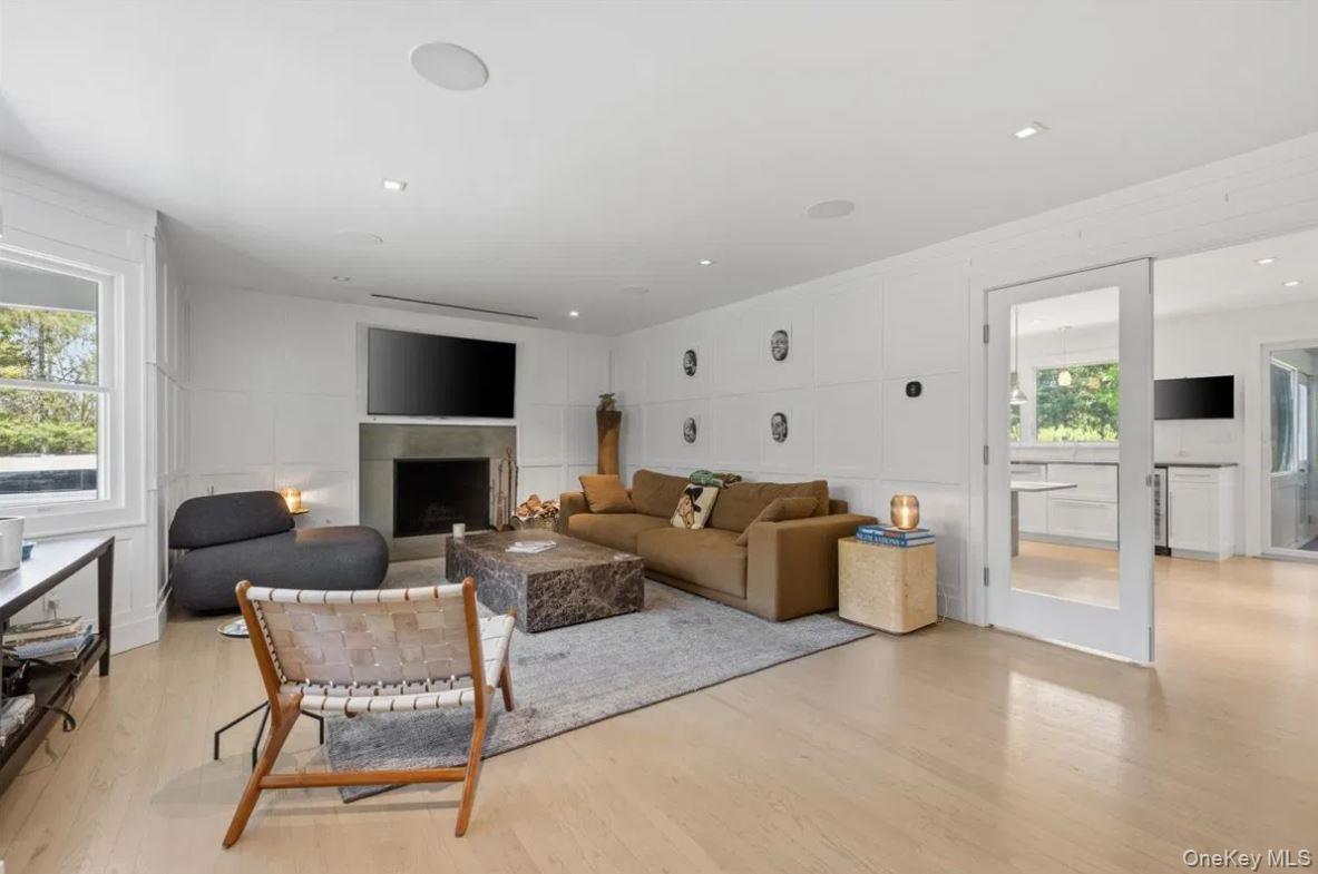 100 Wainscott NW Road – For Sale photo 12