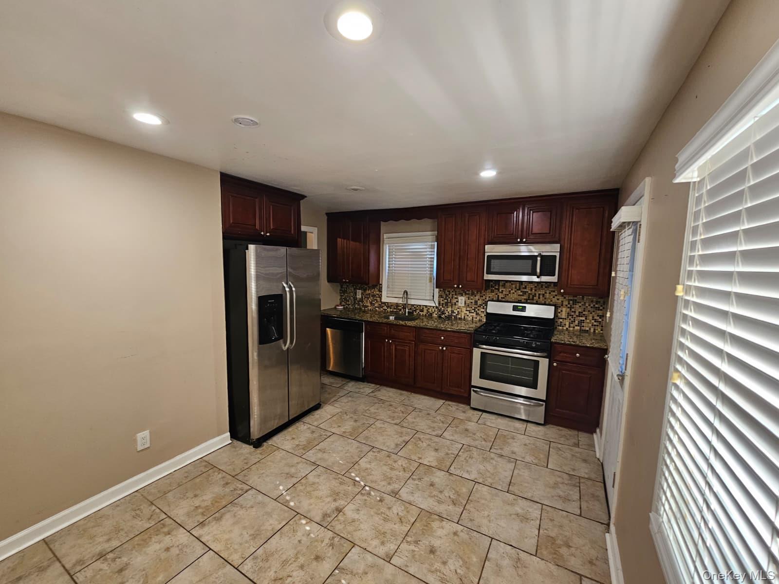 503 Linden Street – For Rent photo 3