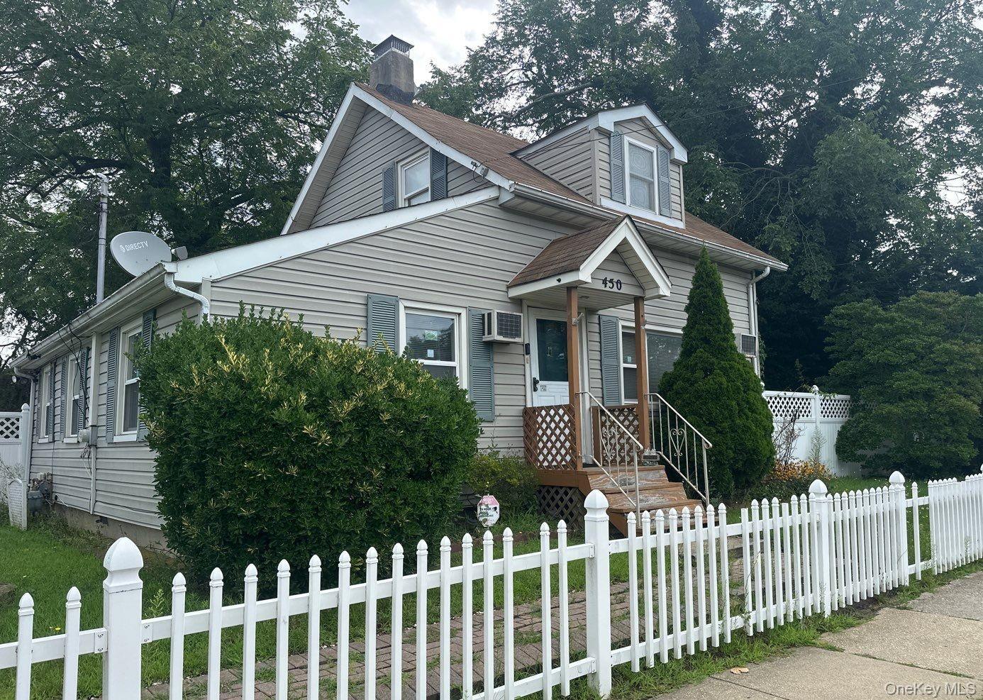 450 Great Neck Road – For Sale photo 4