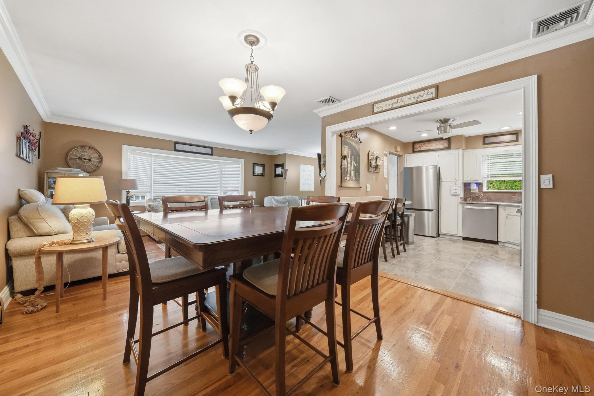 1523 Dewey Avenue – For Sale photo 19