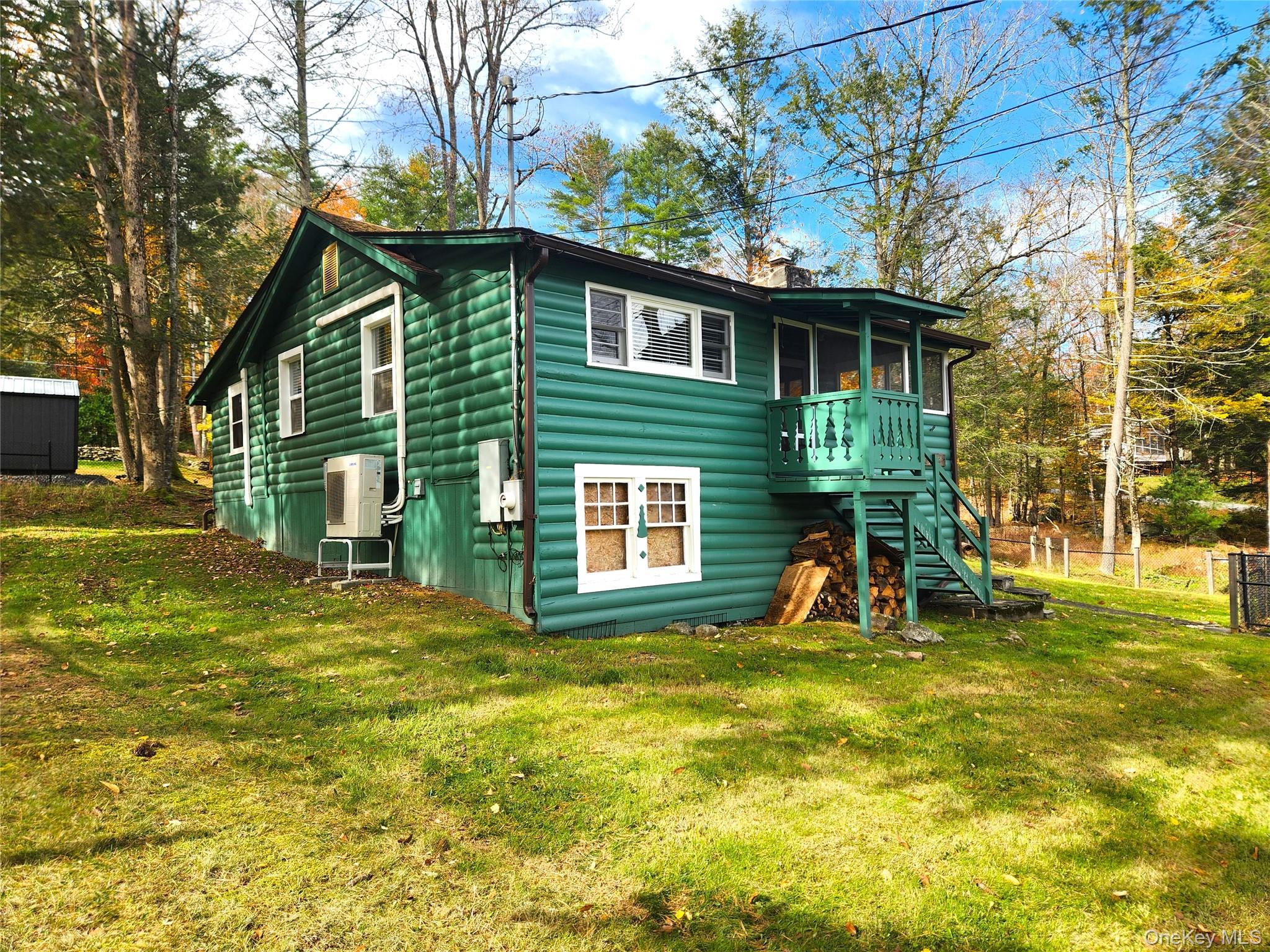 29 Mohawk Trail – For Sale photo 4