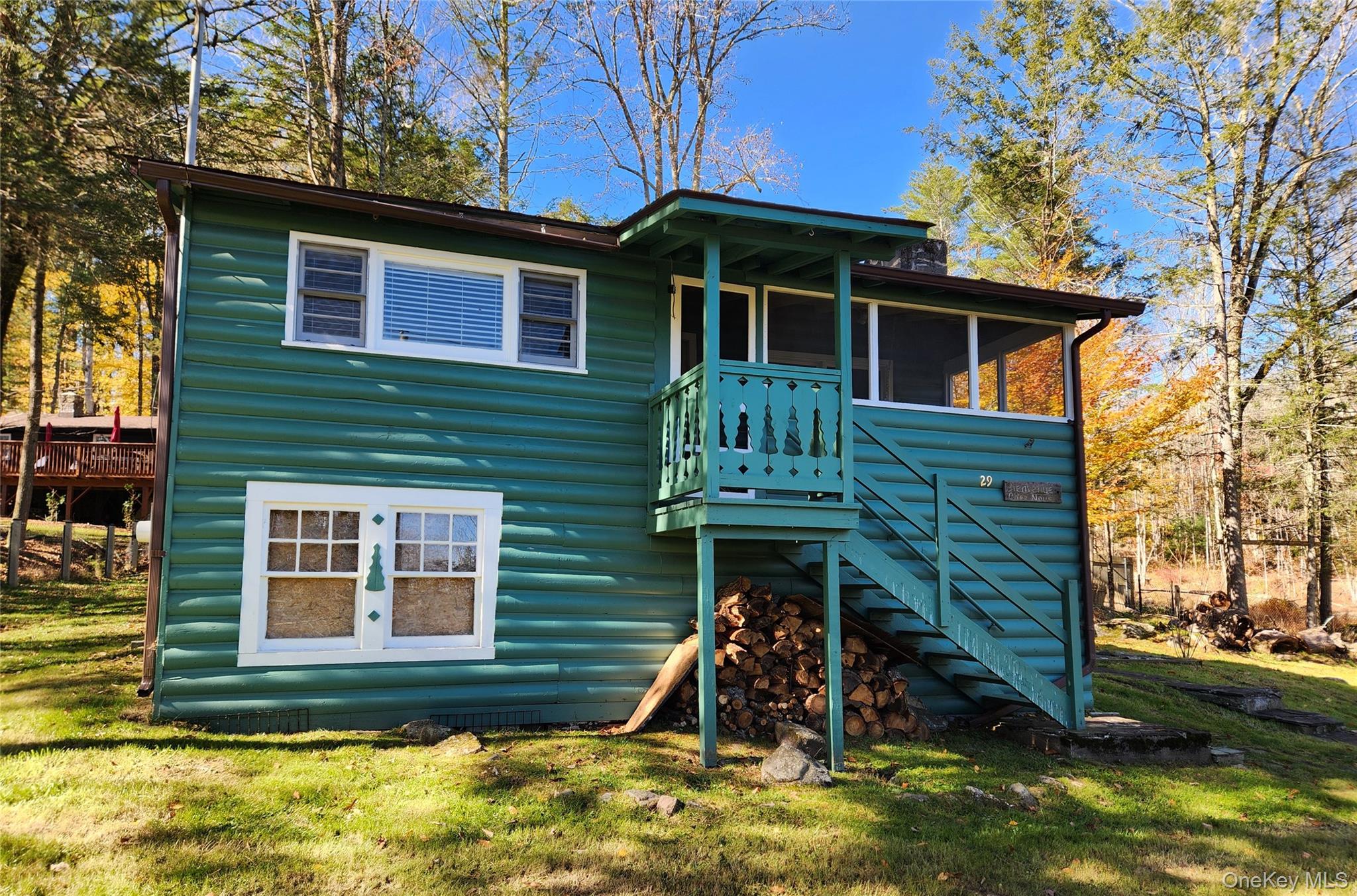 29 Mohawk Trail – For Sale photo 3