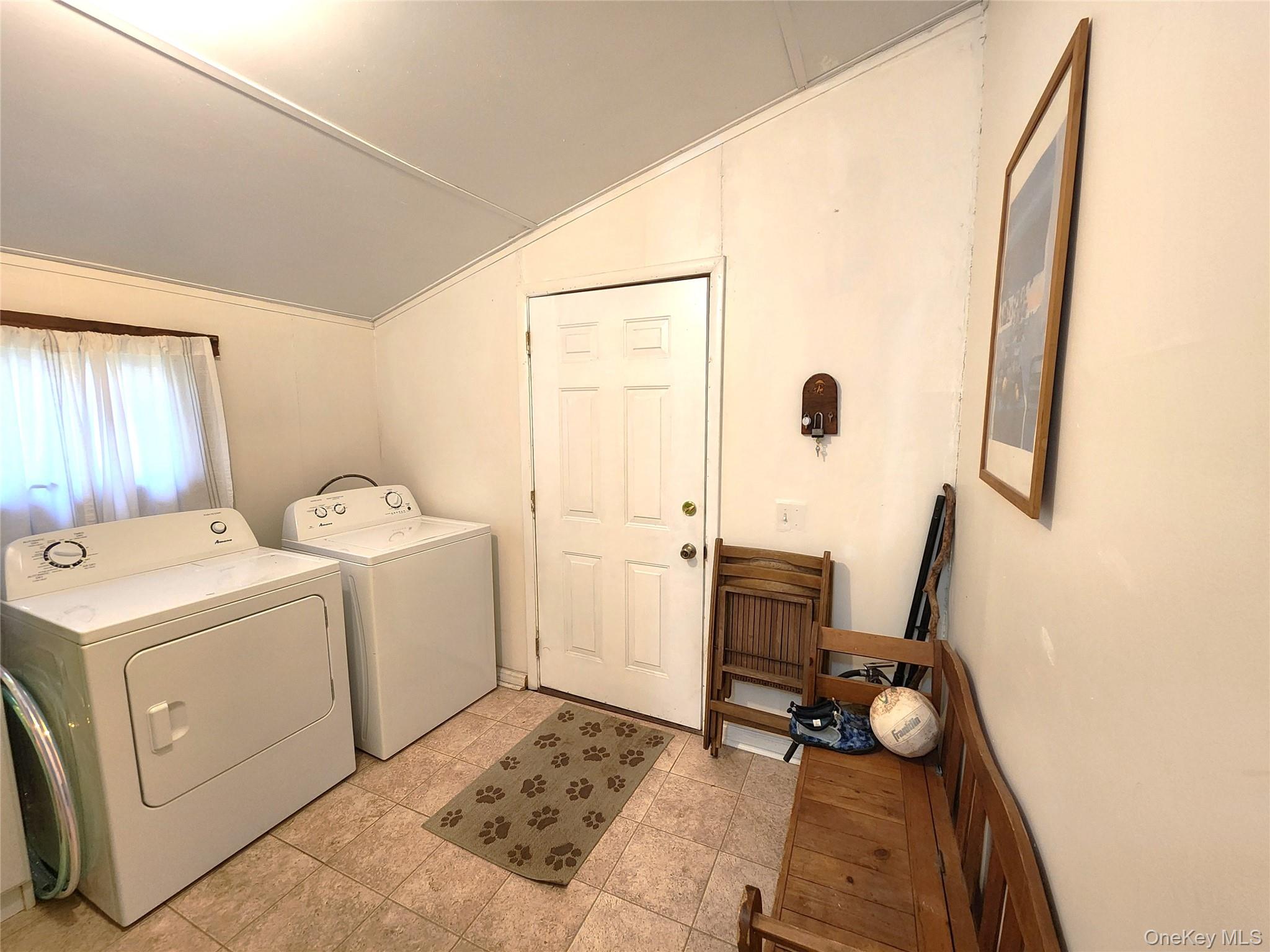 29 Mohawk Trail – For Sale photo 16