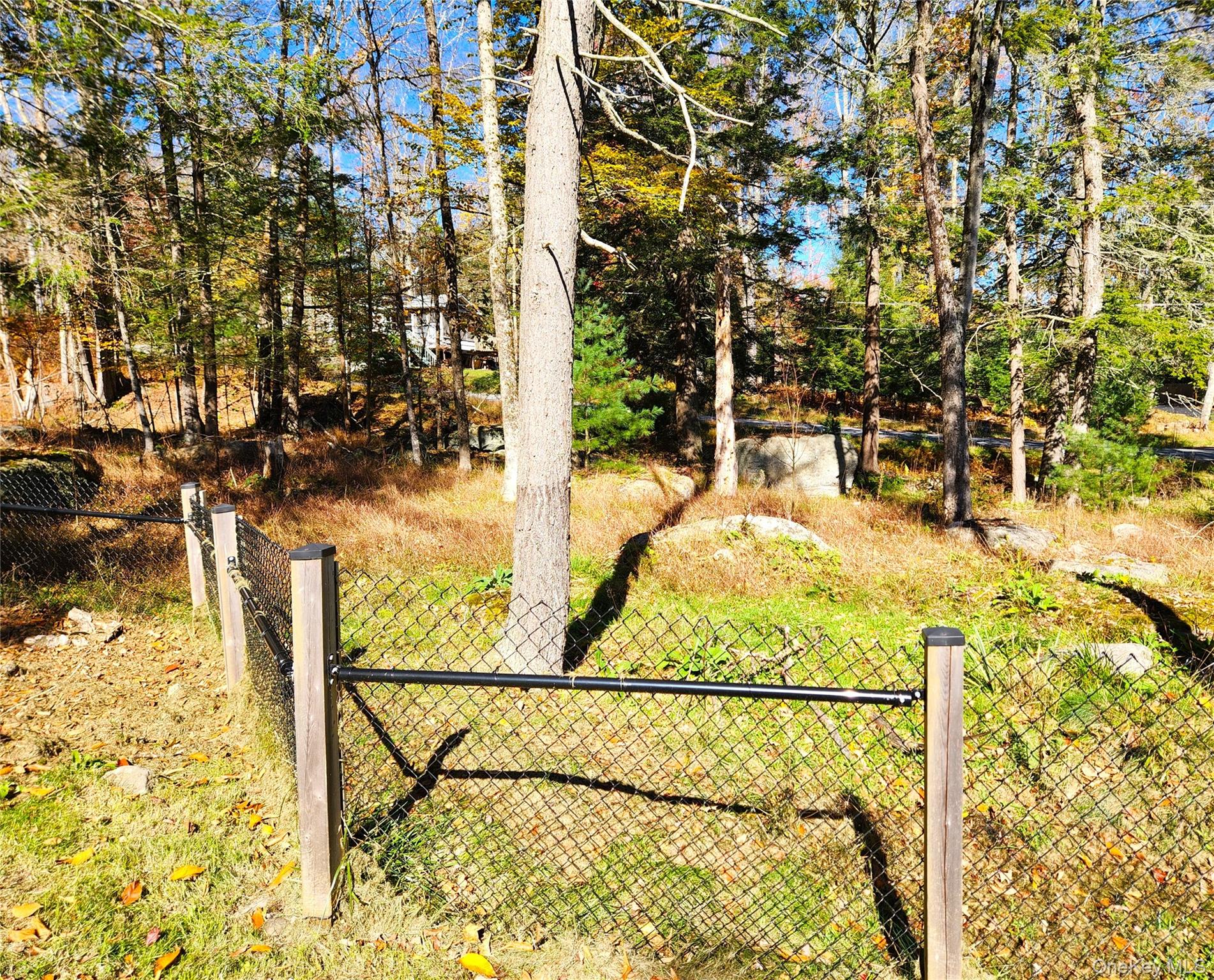 29 Mohawk Trail – For Sale photo 21