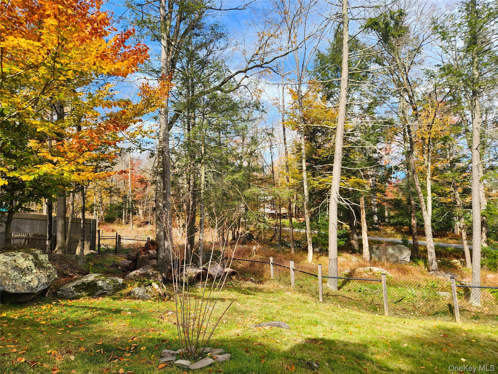 29 Mohawk Trail – For Sale photo 20