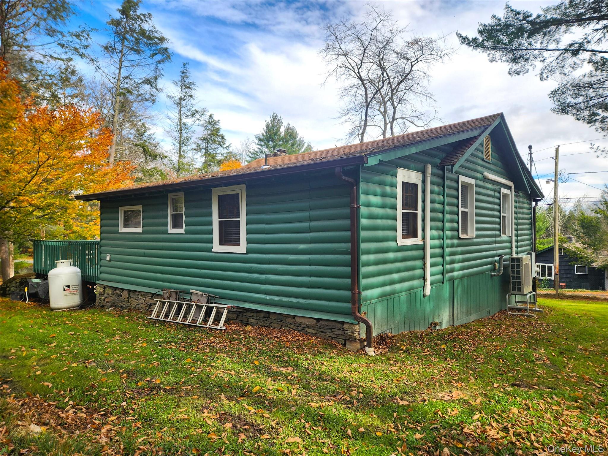 29 Mohawk Trail – For Sale photo 17