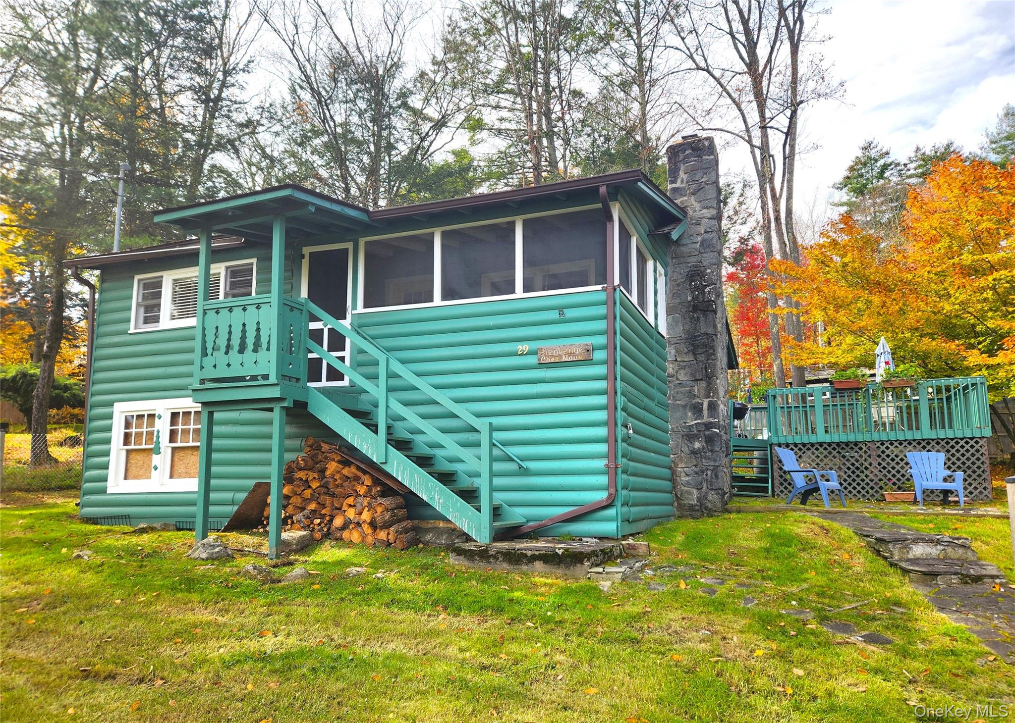 29 Mohawk Trail – For Sale photo 2