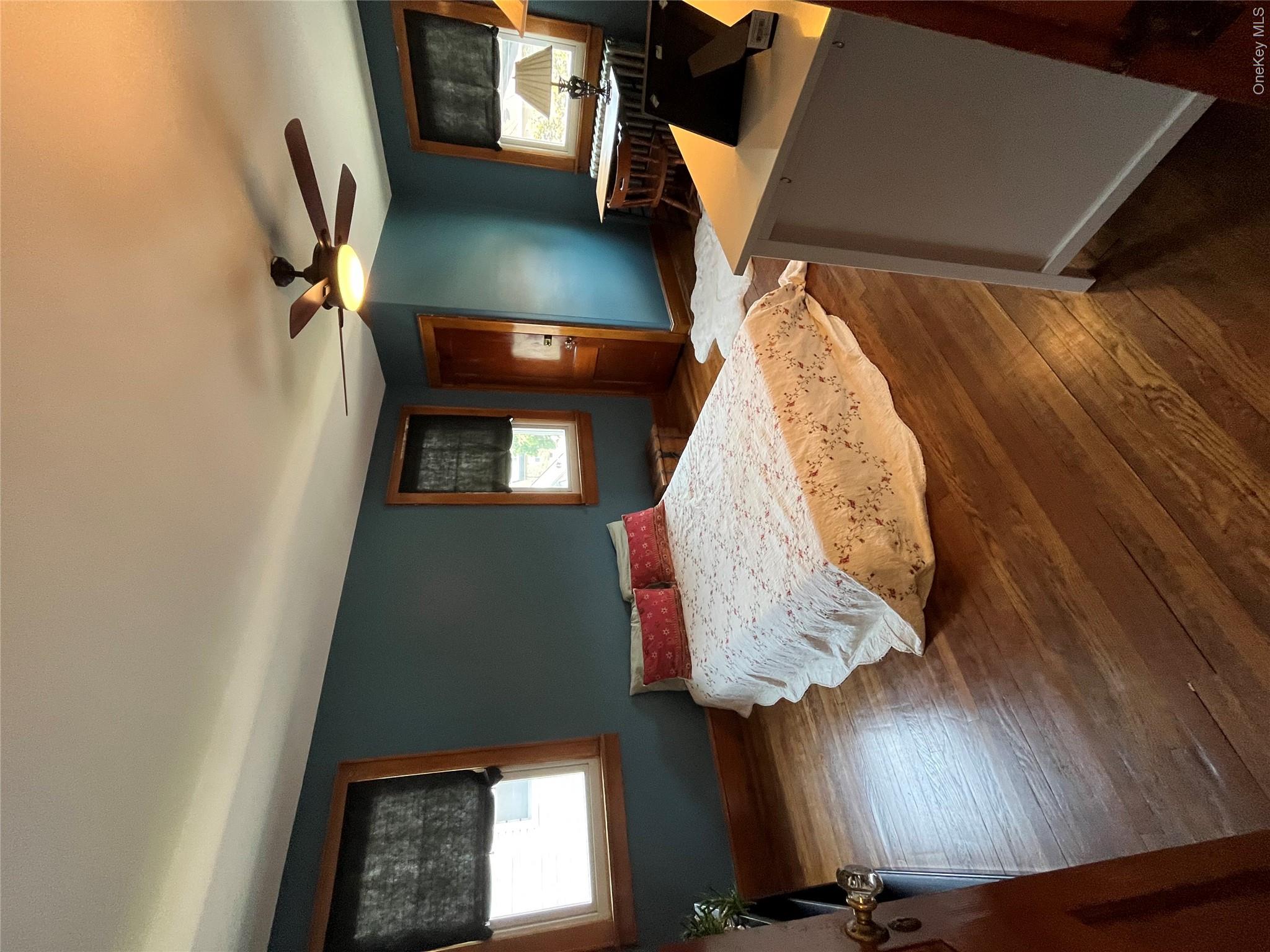 10 Vine Street – For Rent photo 11