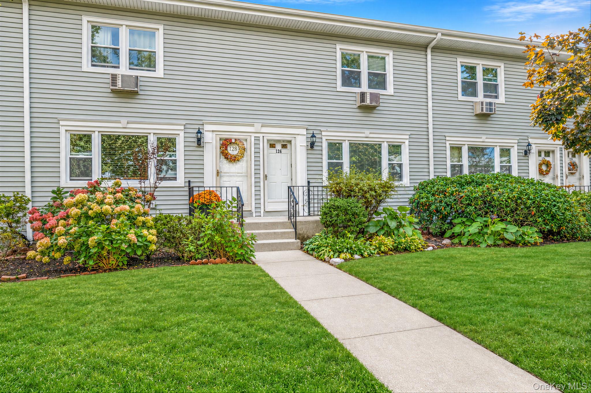 126 Cardinal Lane, Unit 126