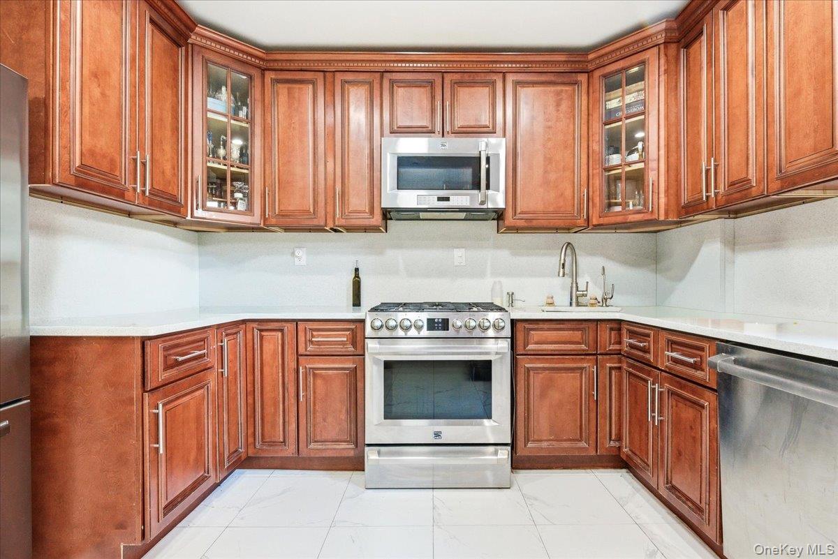 83-80 118th Street, Unit 4A photo 8