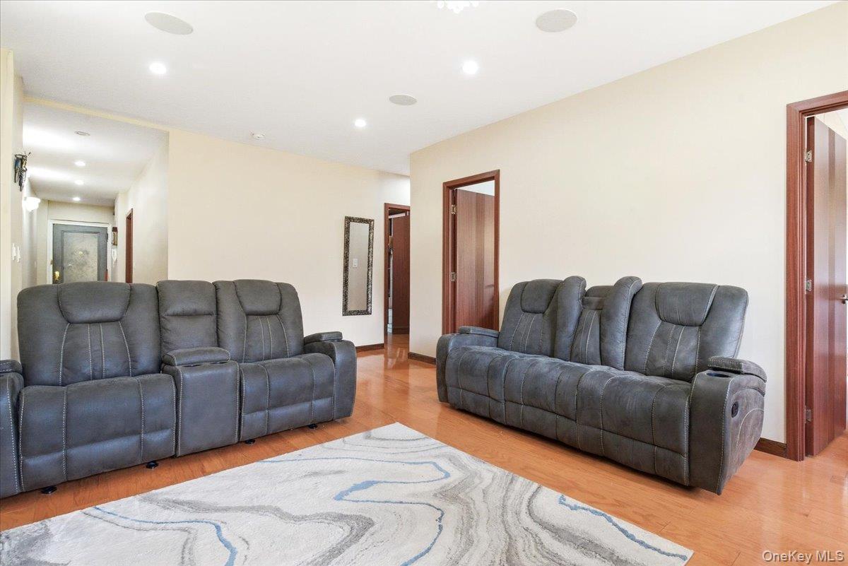 83-80 118th Street, Unit 4A photo 13