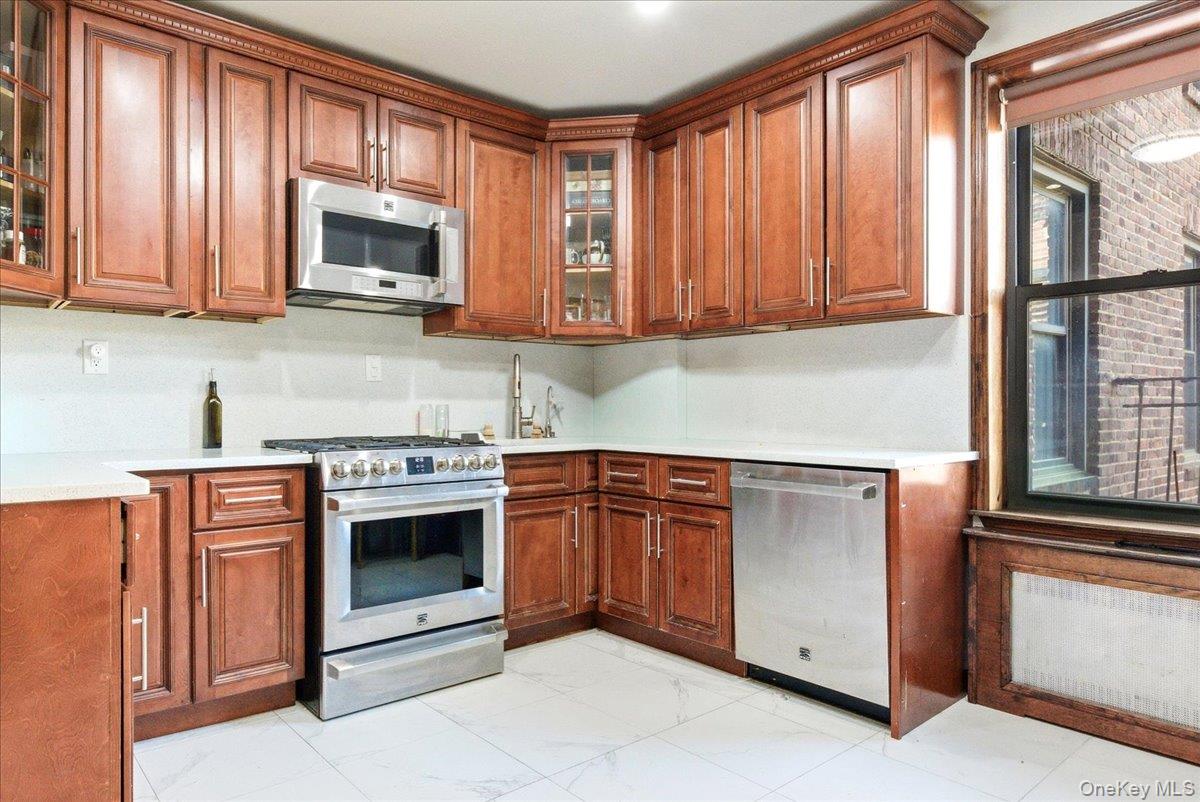 83-80 118th Street, Unit 4A photo 9