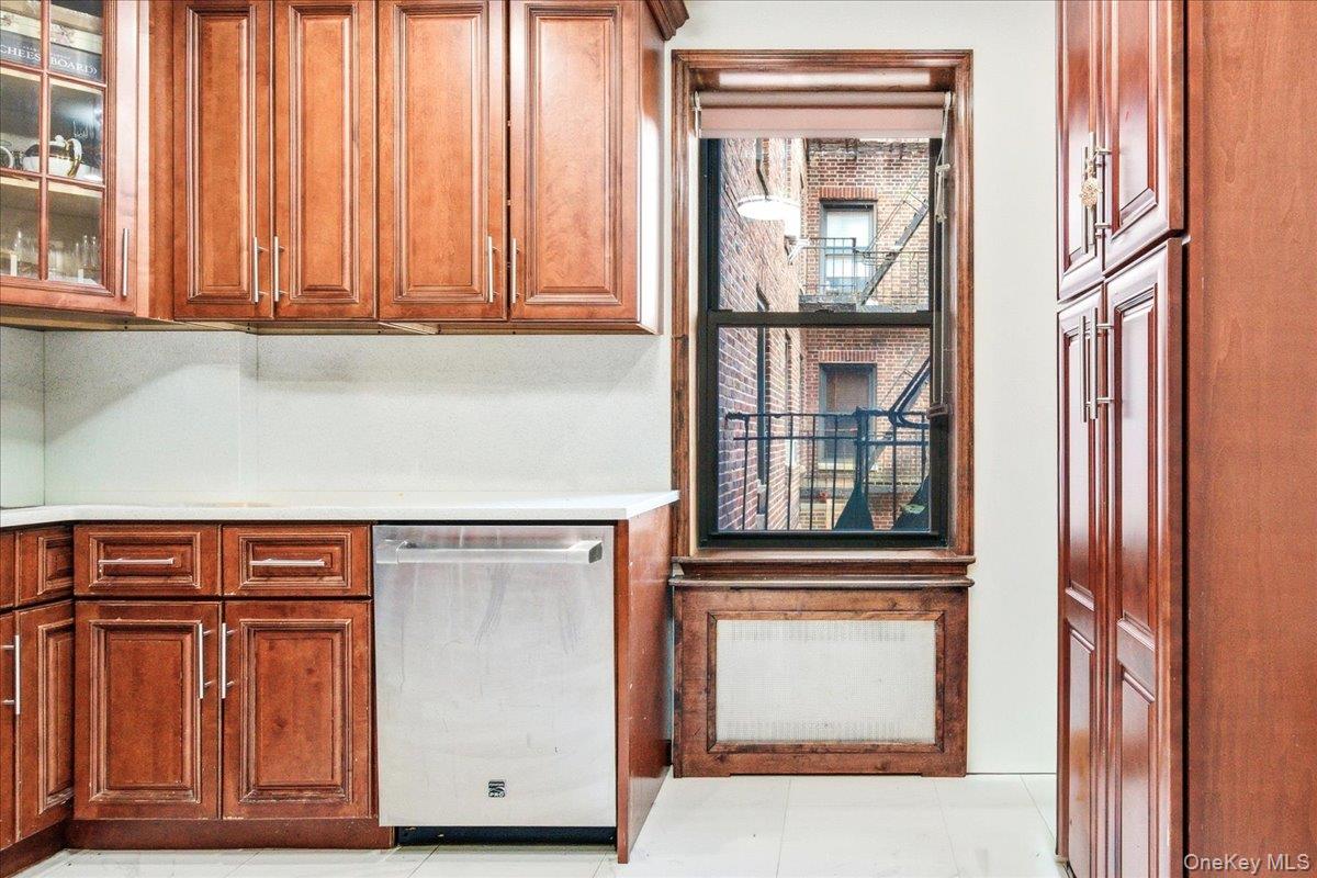 83-80 118th Street, Unit 4A photo 10