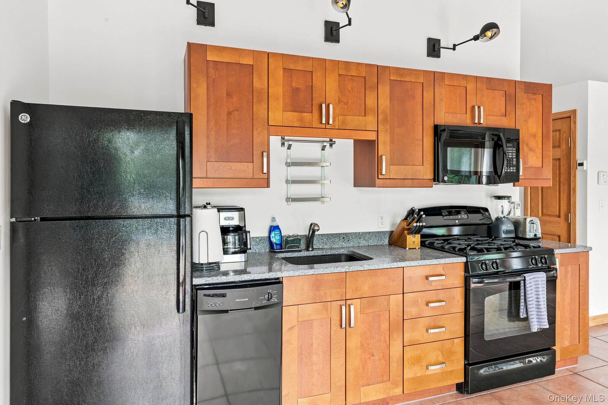 127 Inlet Road W – For Sale photo 5