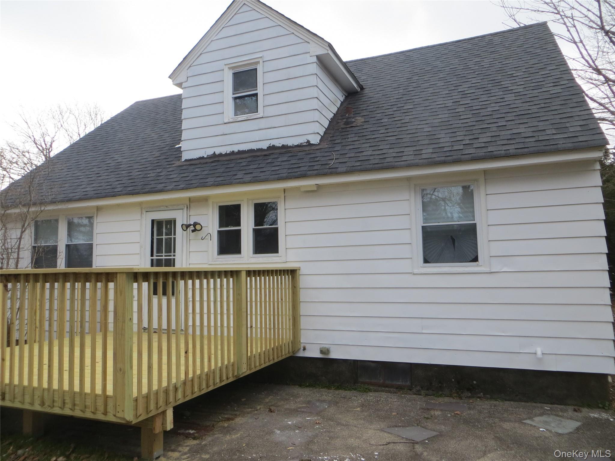 105 Wood Avenue – For Sale photo 7