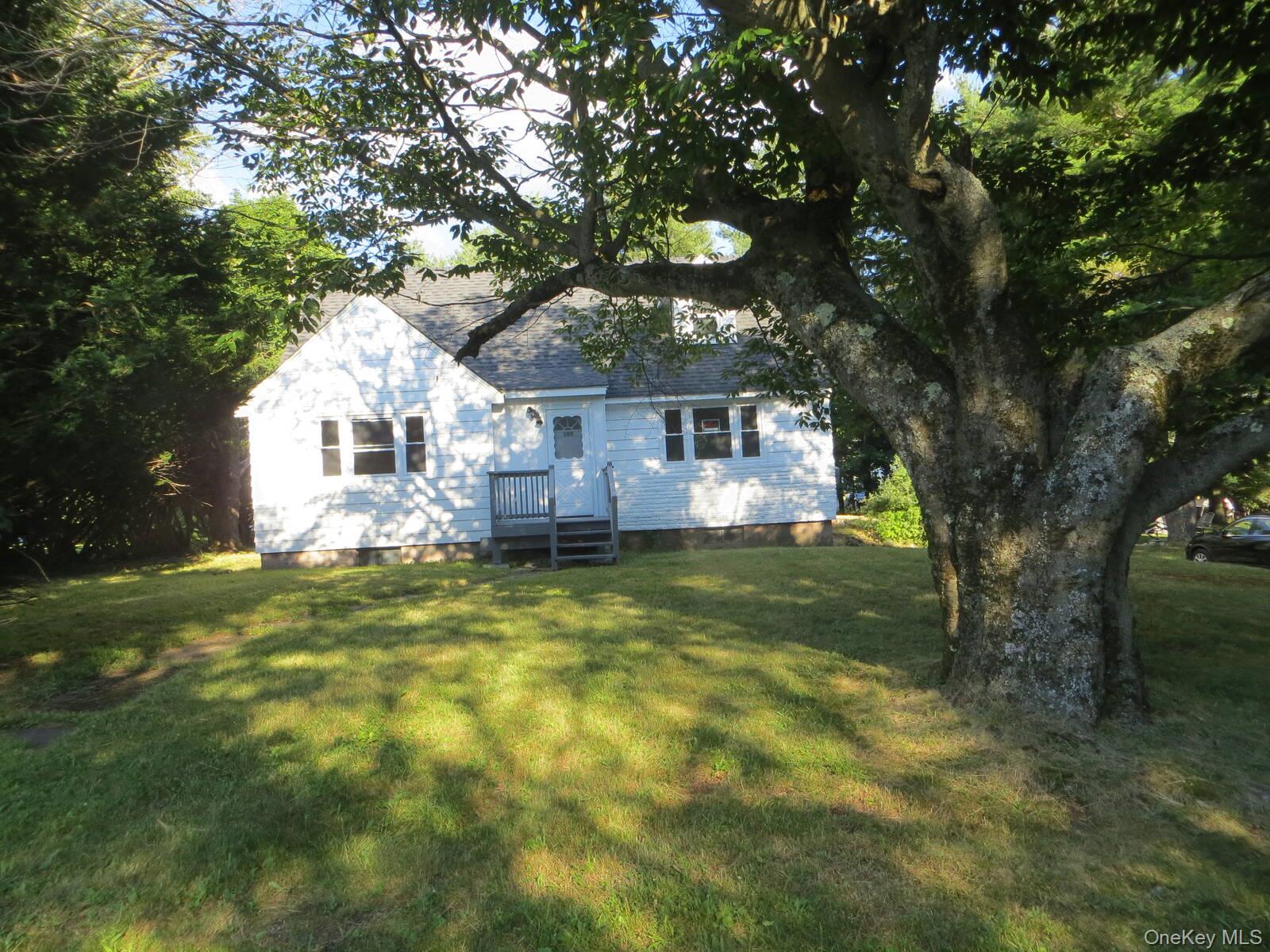 105 Wood Avenue – For Sale