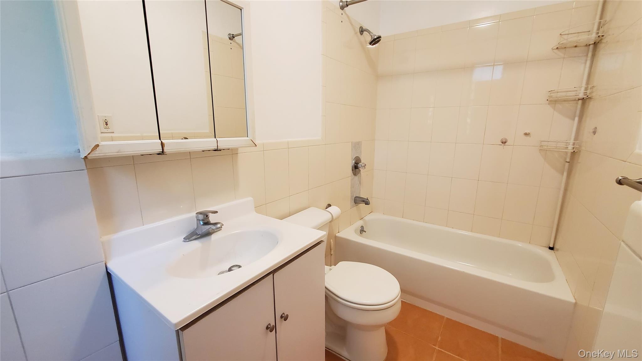 1321 Castle Hill Avenue – For Sale photo 8