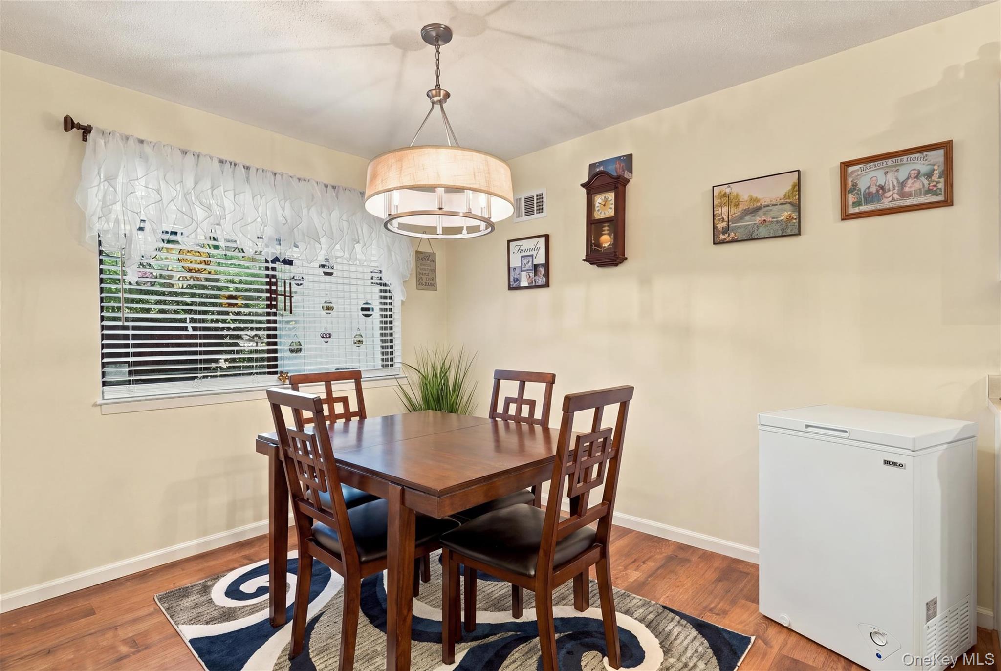 2802 Fox Lane – For Sale photo 5