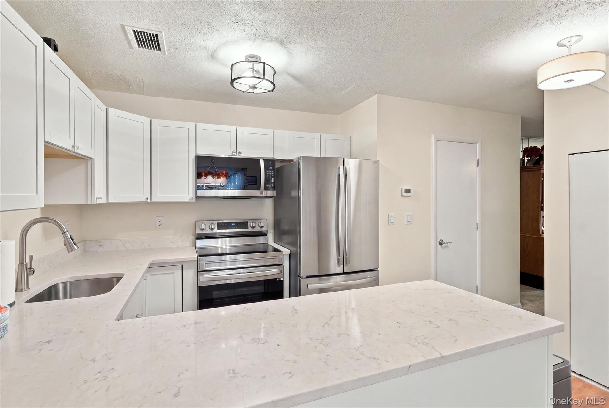 2802 Fox Lane – For Sale photo 8