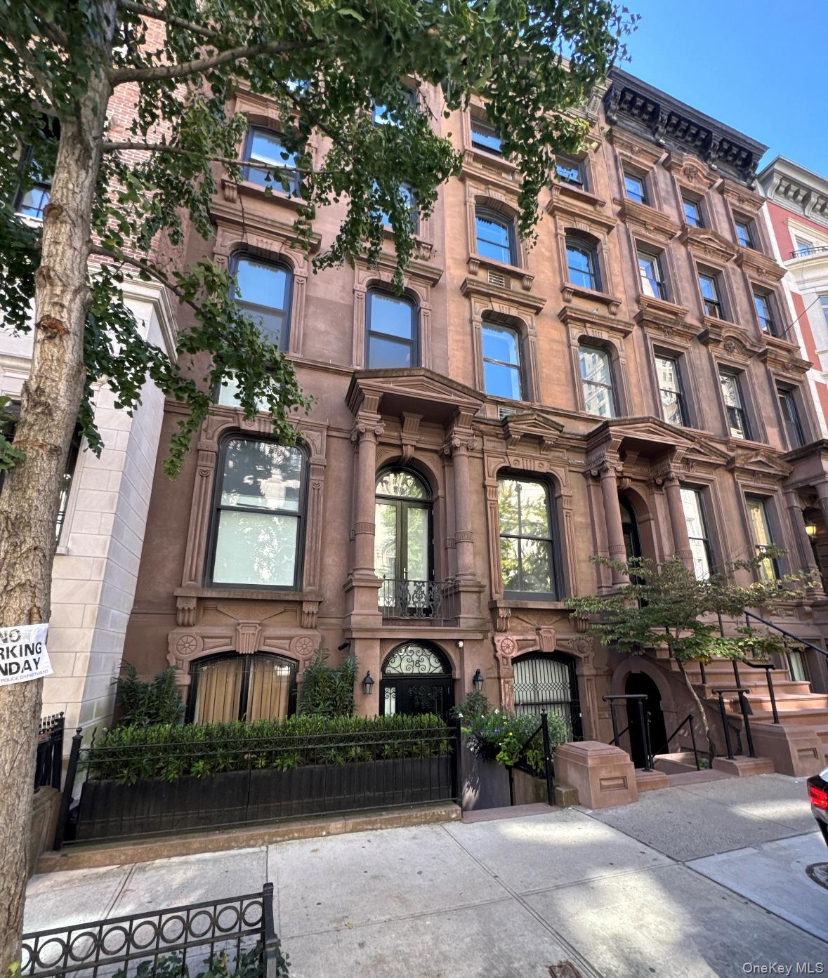 18 E 63rd Street, Unit 1 photo 11
