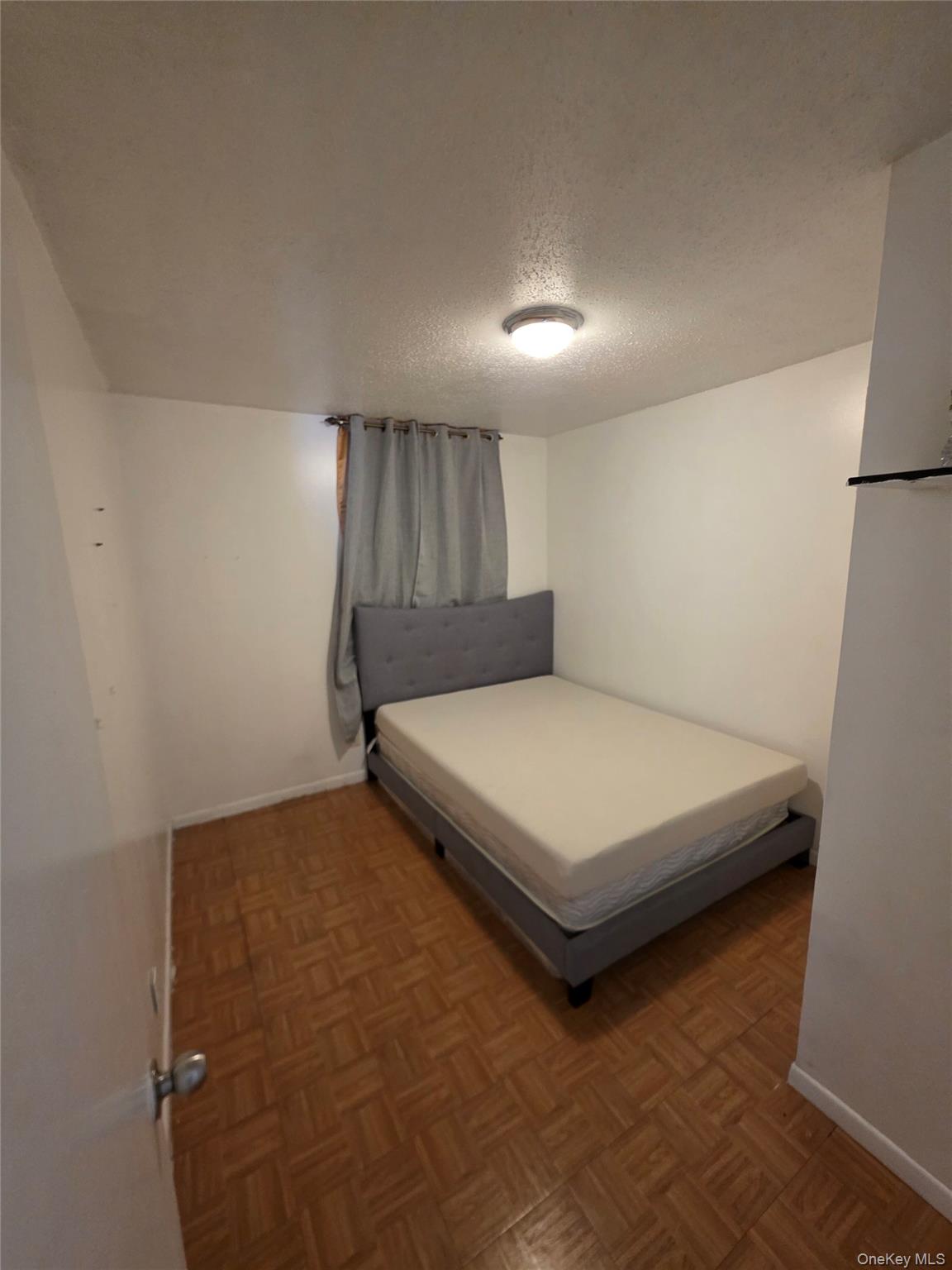 1186 Vyse Avenue – For Sale photo 18