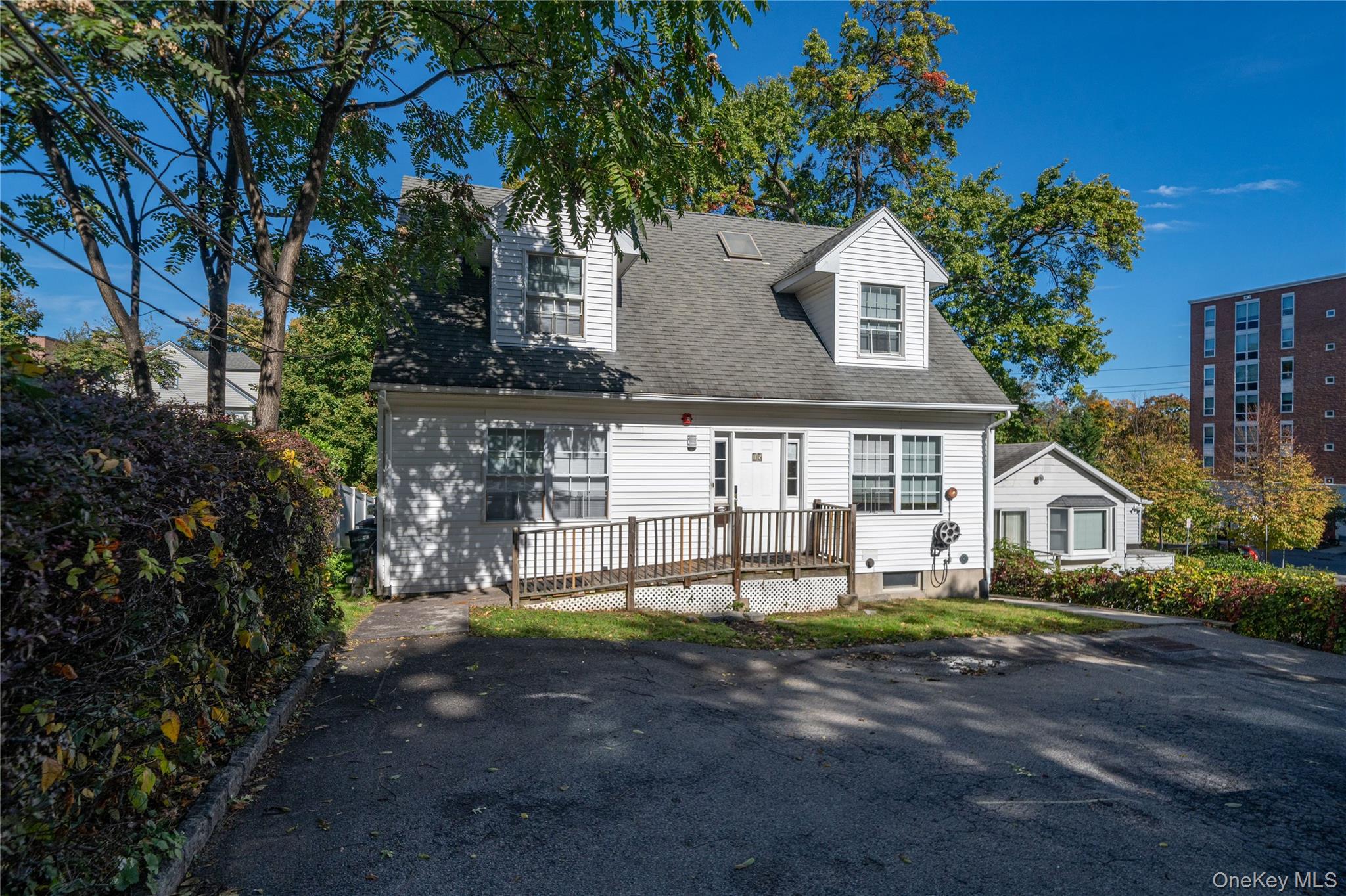 15 Summit Avenue – For Sale photo 3