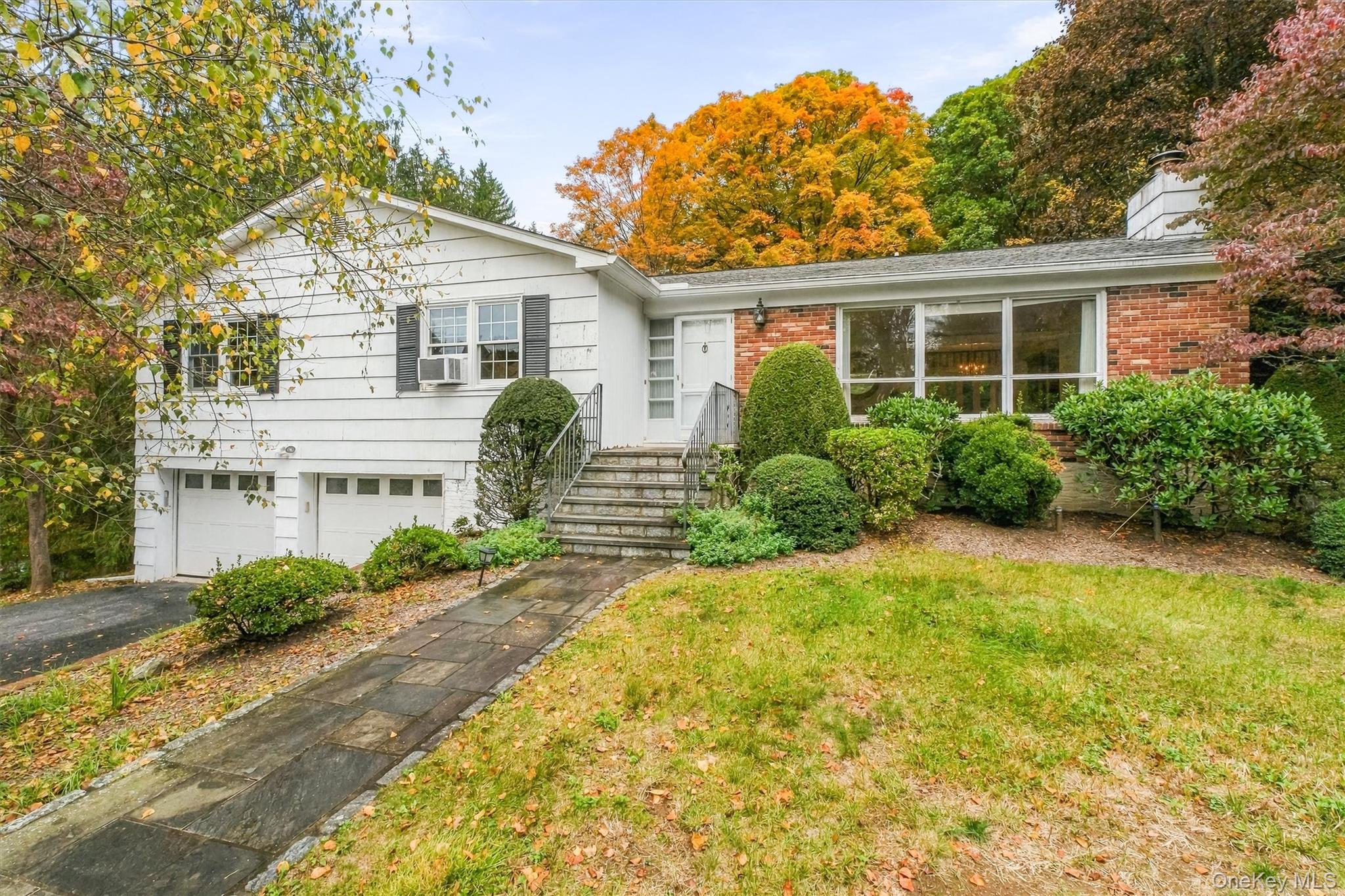 15 Dunhill Drive – For Sale photo 2