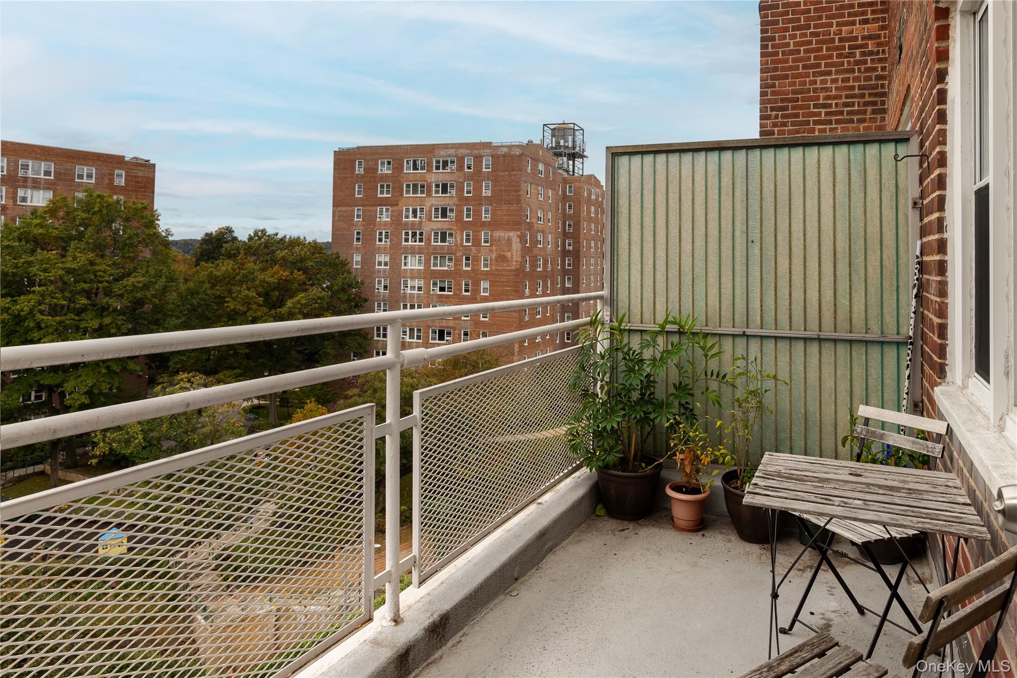 609 Kappock, Unit 8D photo 9