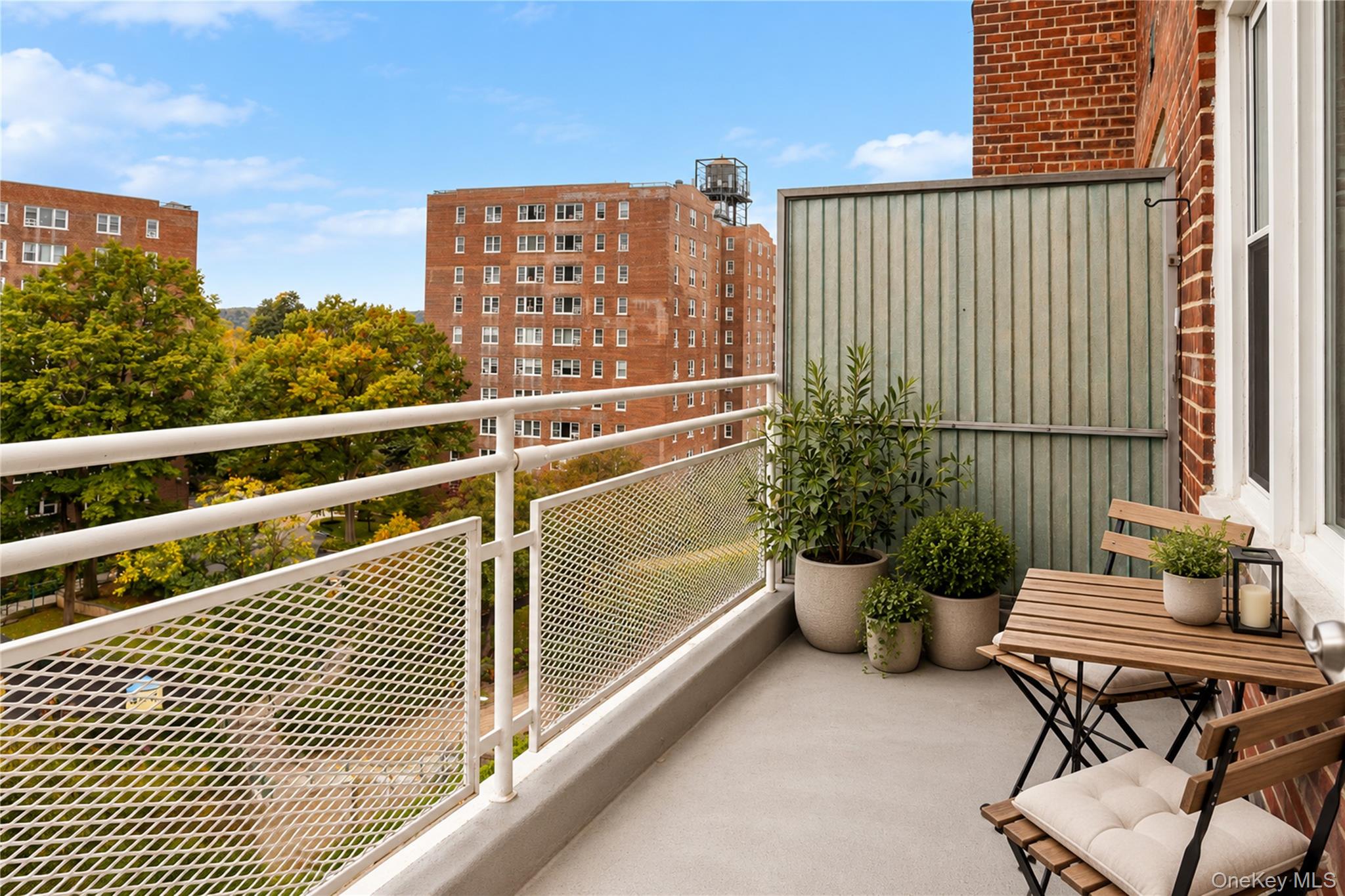 609 Kappock, Unit 8D photo 6