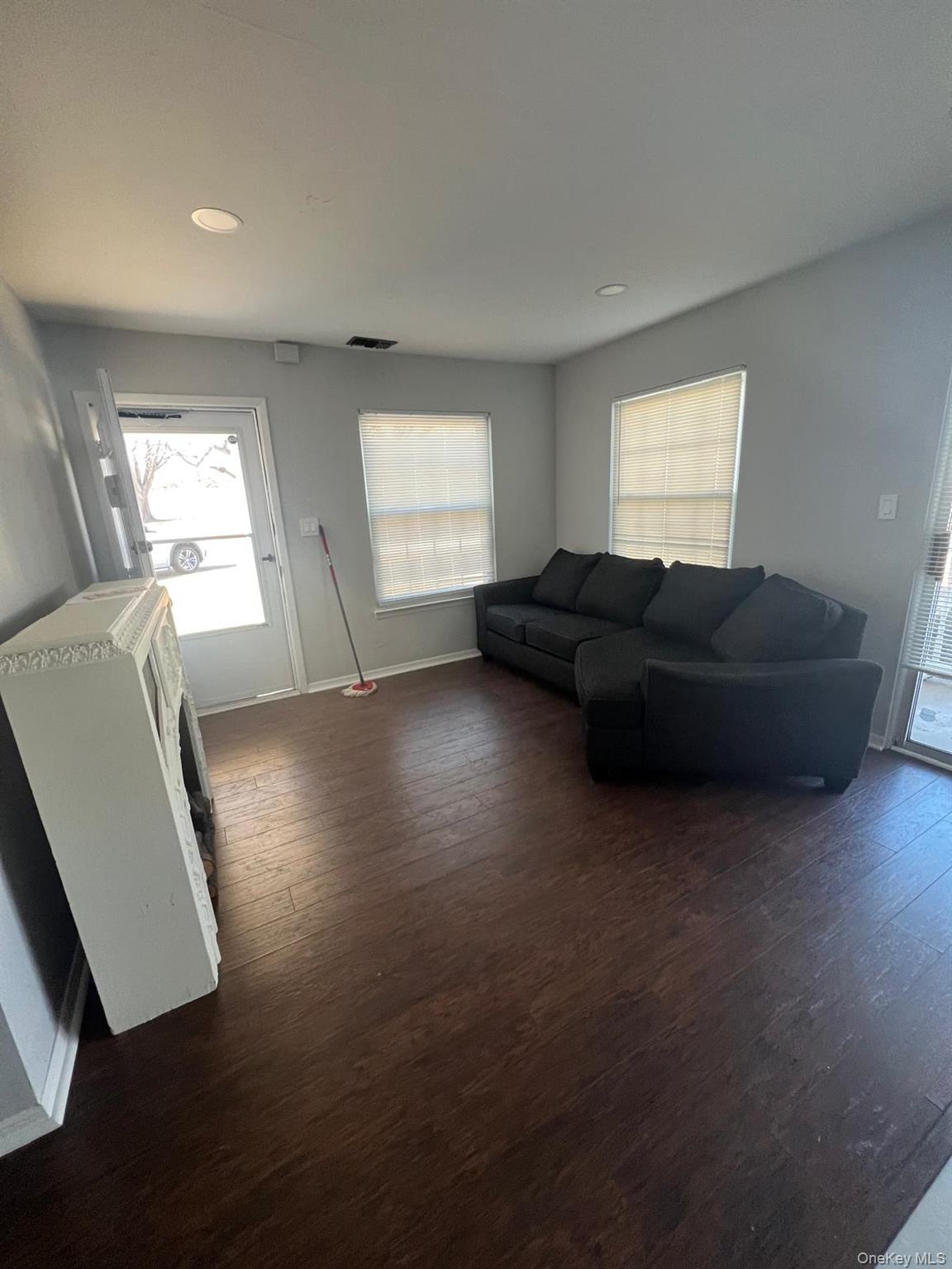 53 Fairview Circle – For Rent photo 4