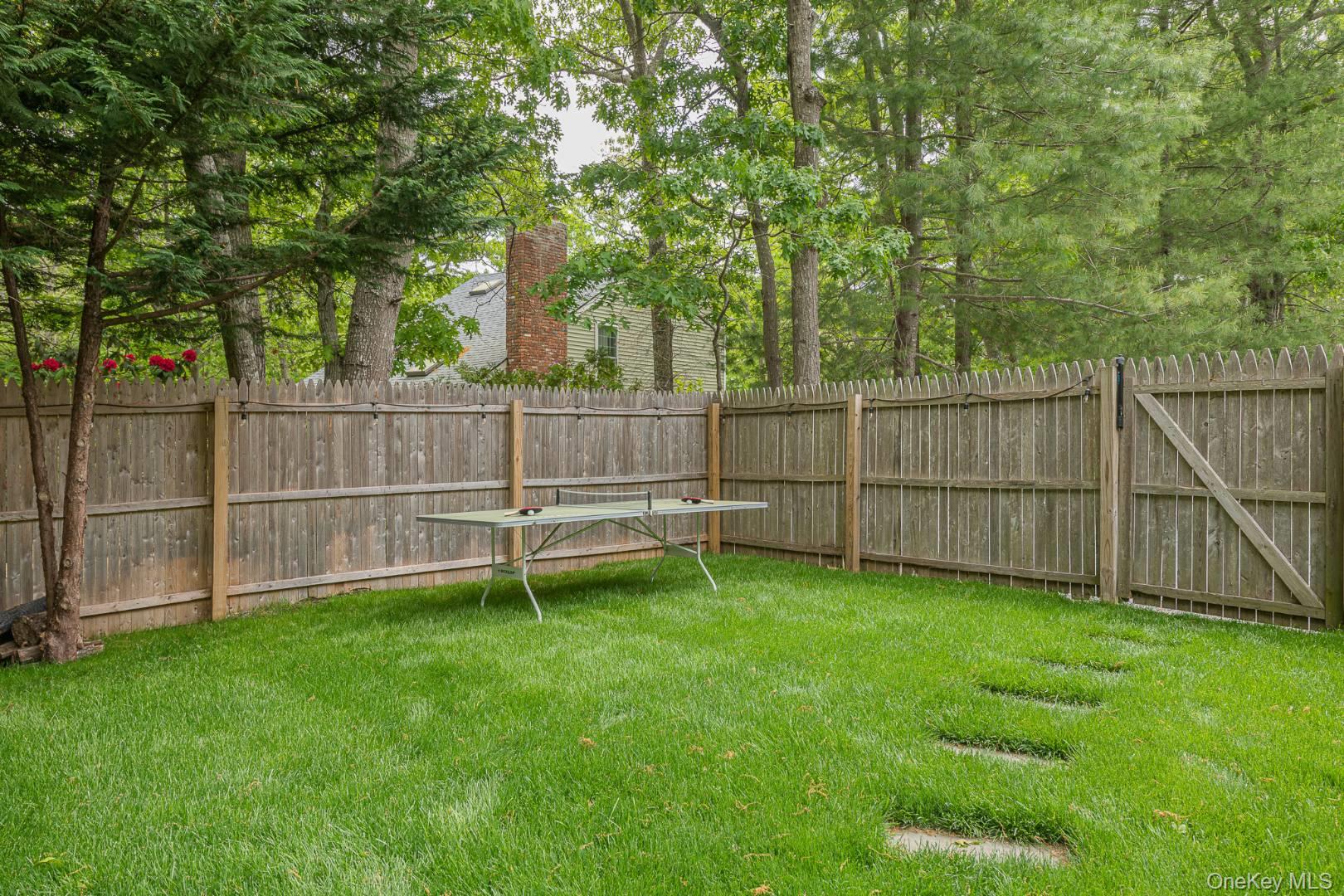 35 Montauk Boulevard – For Rent photo 19