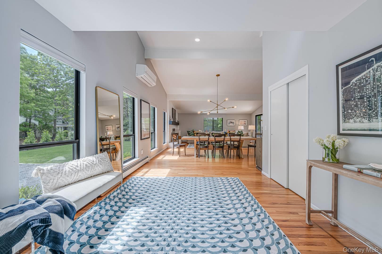 35 Montauk Boulevard – For Rent photo 6