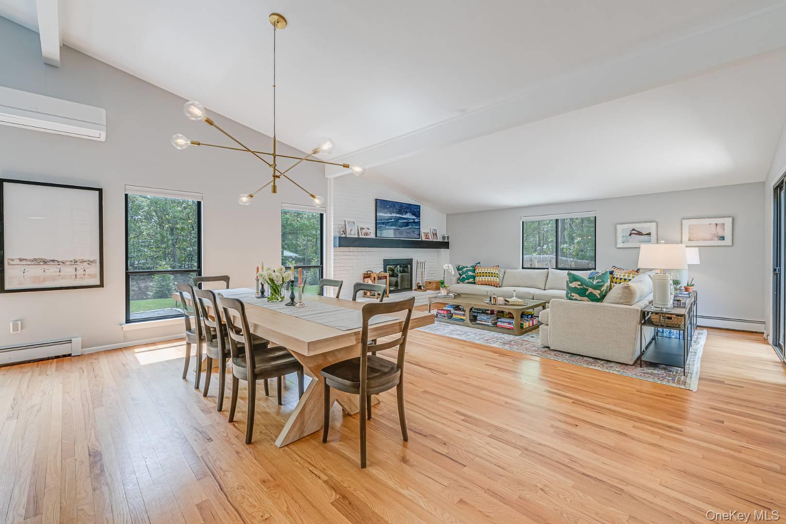 35 Montauk Boulevard – For Rent photo 5
