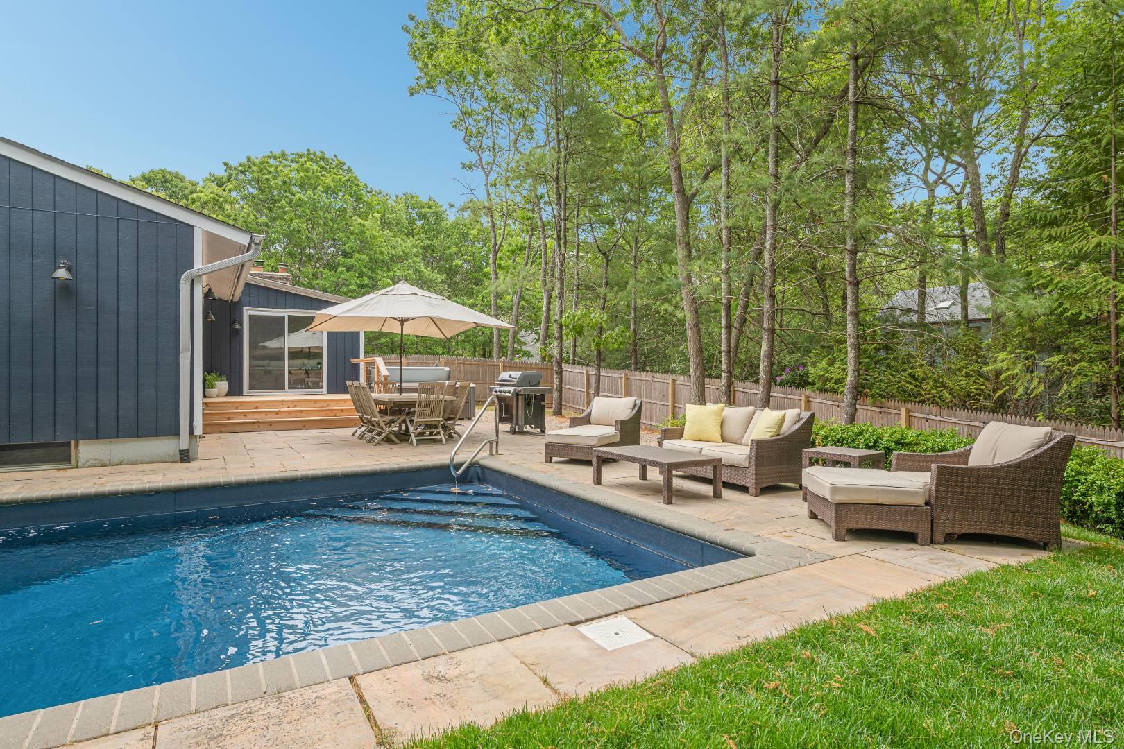 35 Montauk Boulevard – For Rent photo 17