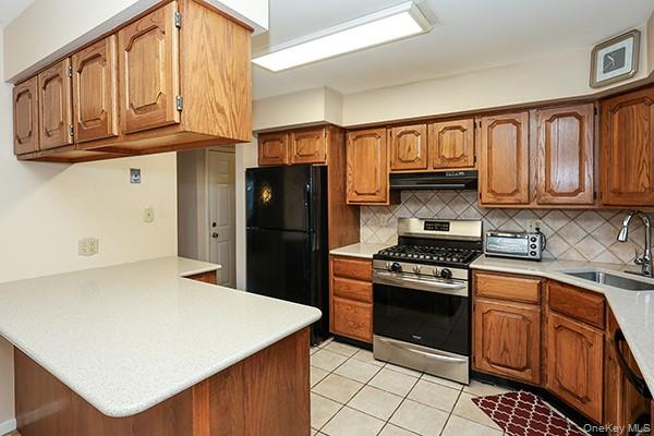 467 Von Elm Avenue – For Sale photo 11