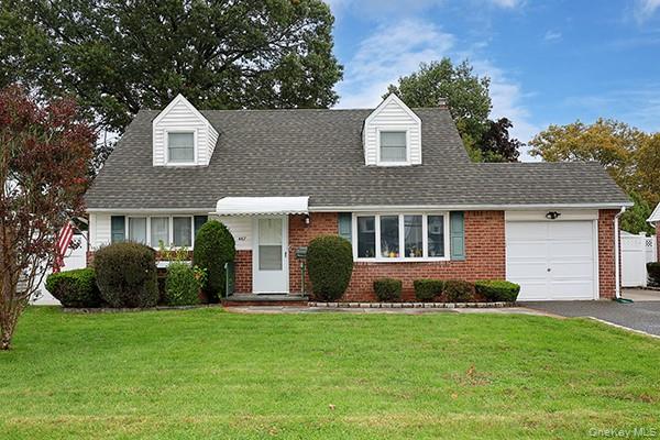467 Von Elm Avenue – For Sale