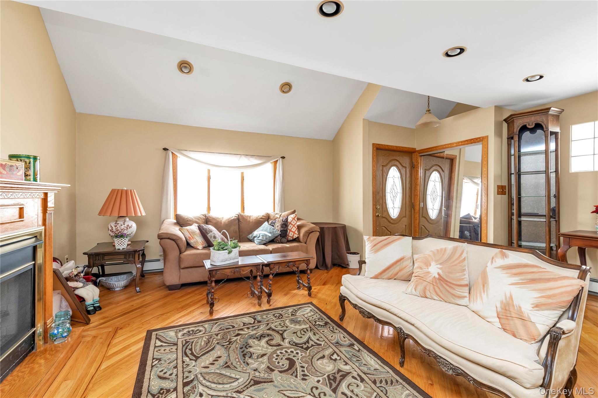 123 Beach Drive – For Sale photo 5