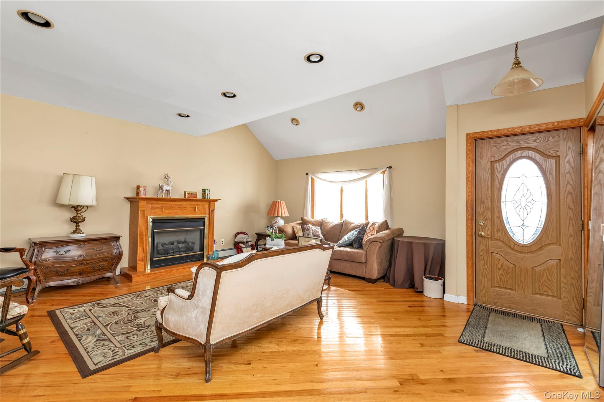 123 Beach Drive – For Sale photo 4