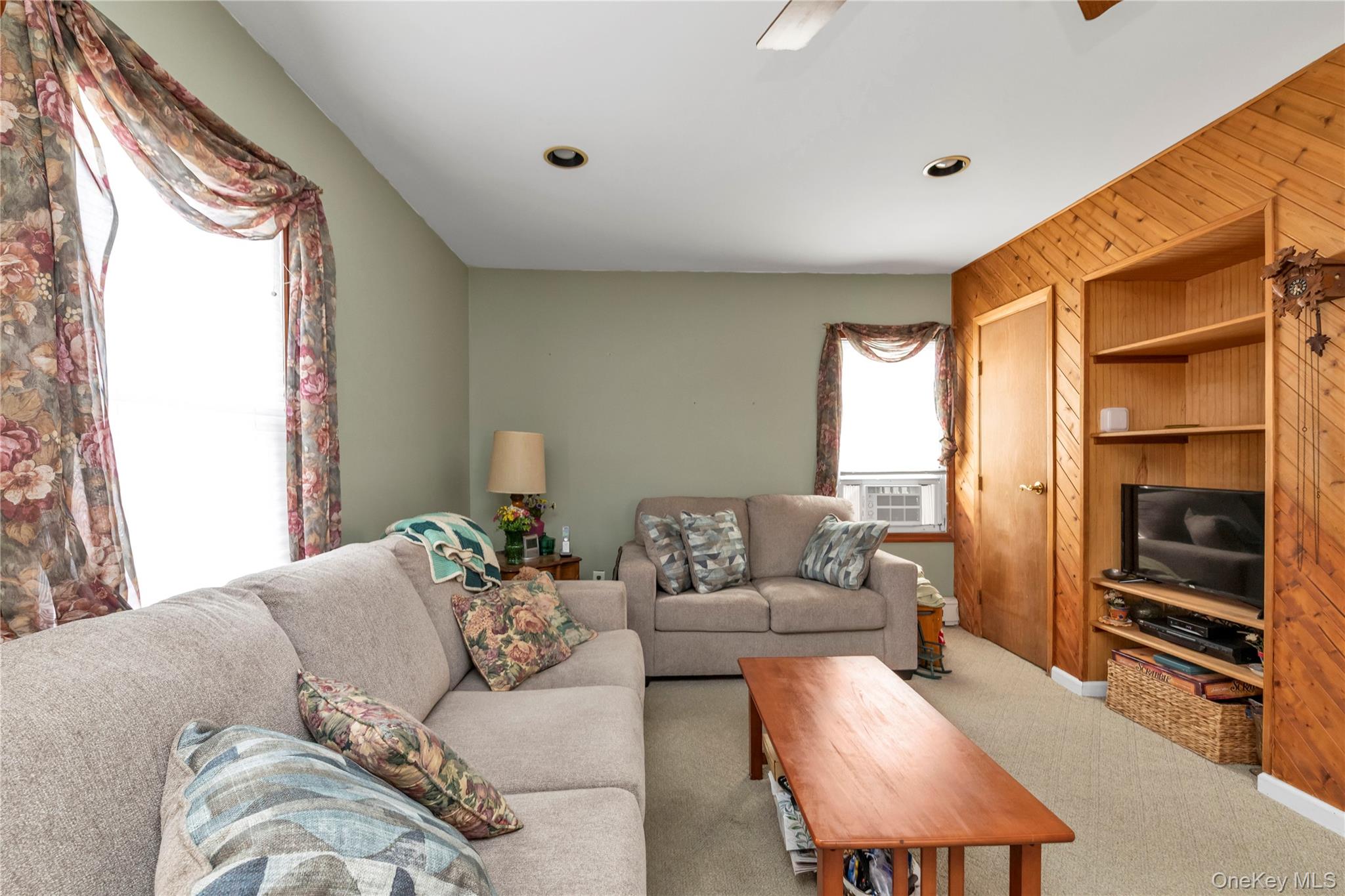 123 Beach Drive – For Sale photo 10