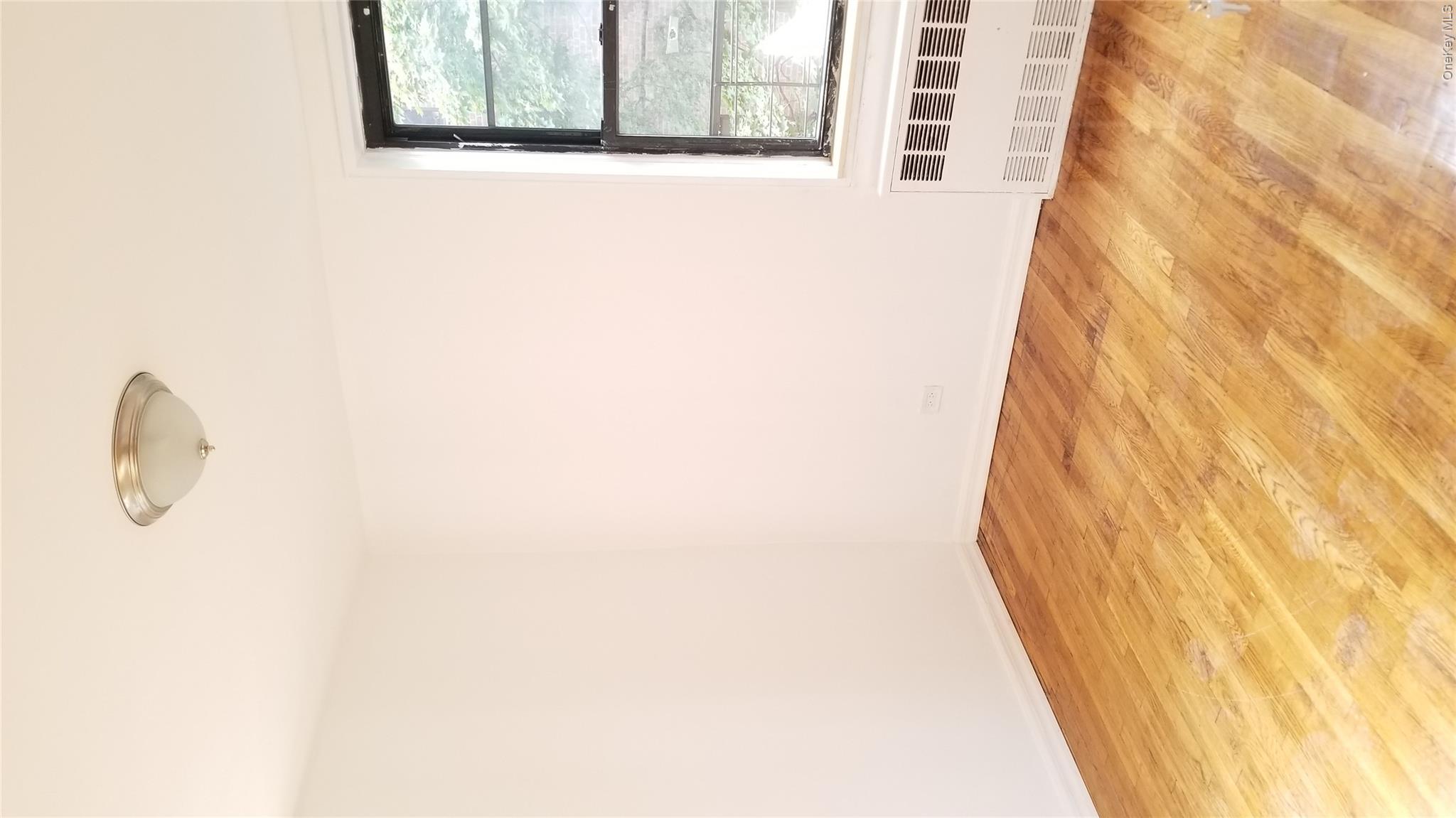 41-34 Frame Place, Unit 3D photo 11