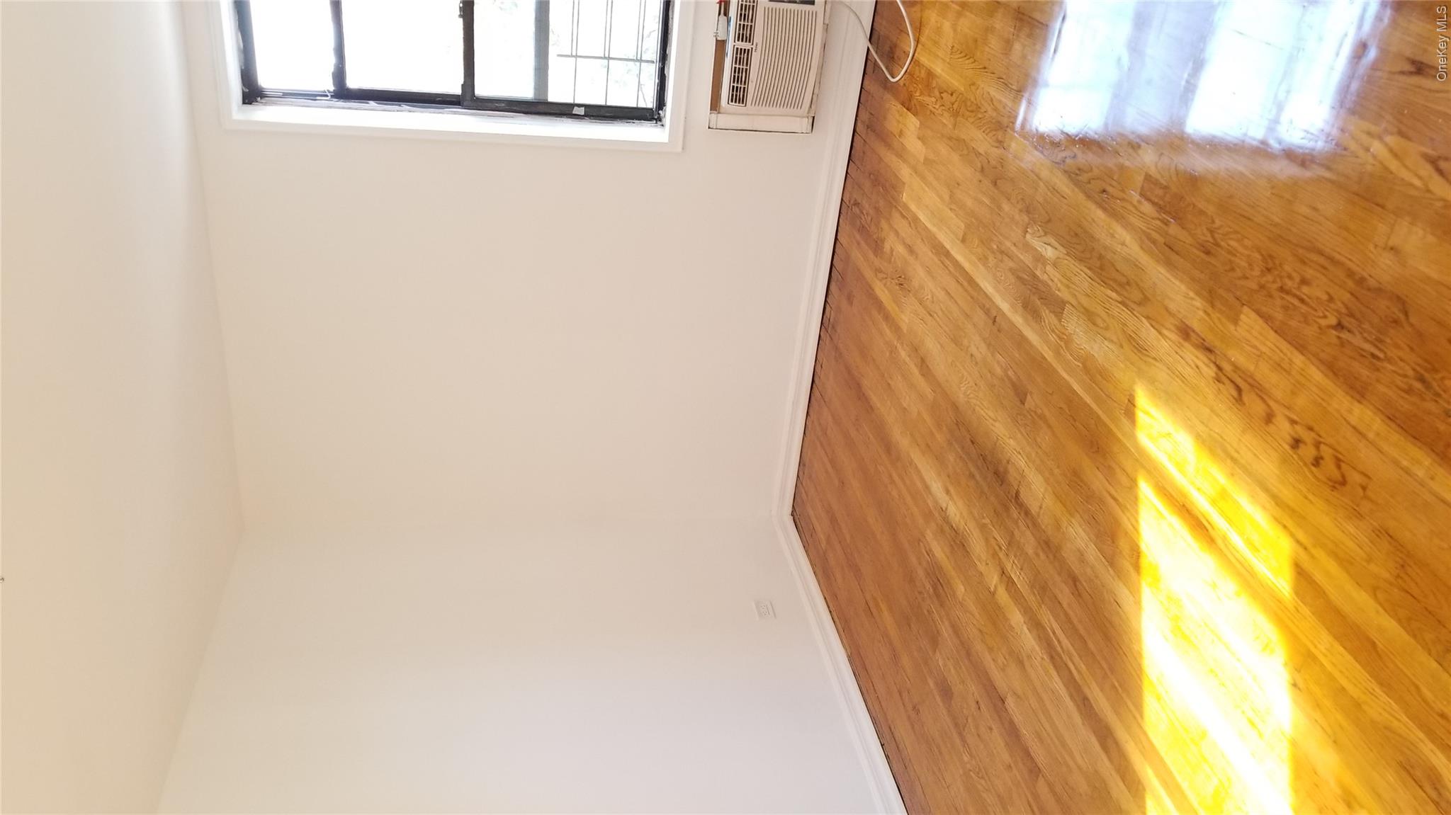 41-34 Frame Place, Unit 3D photo 17