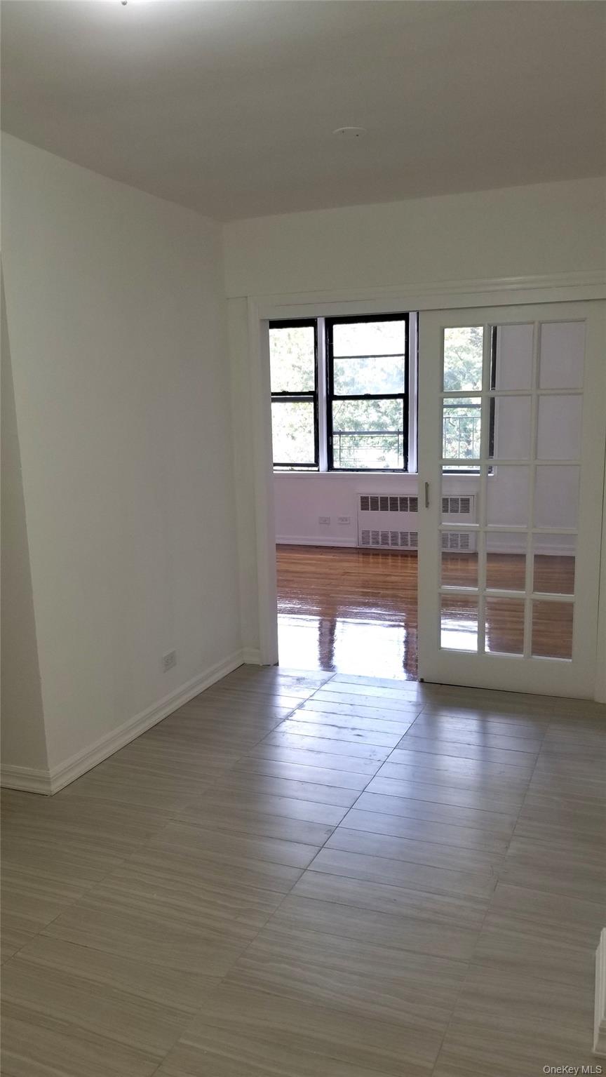 41-34 Frame Place, Unit 3D photo 6